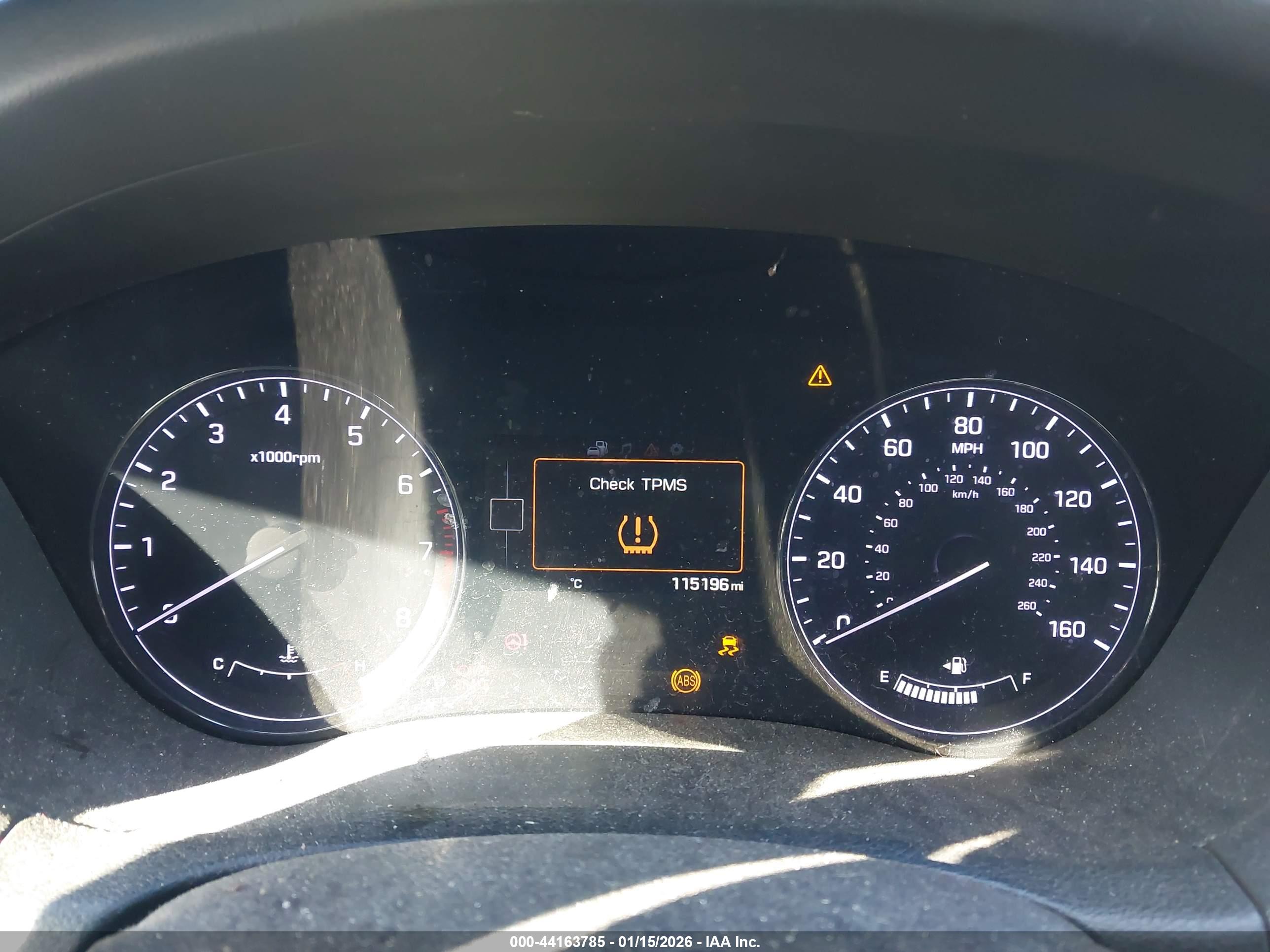 HYUNDAI GENESIS image 7