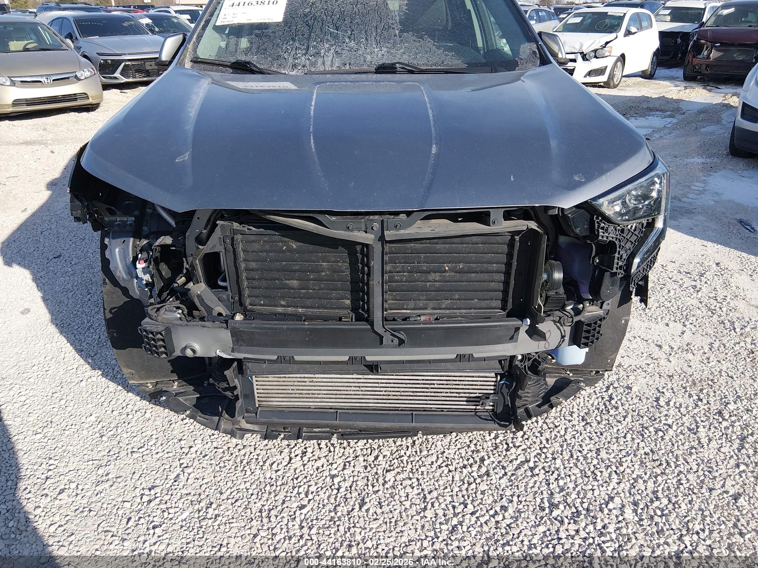 GMC TERRAIN image 6