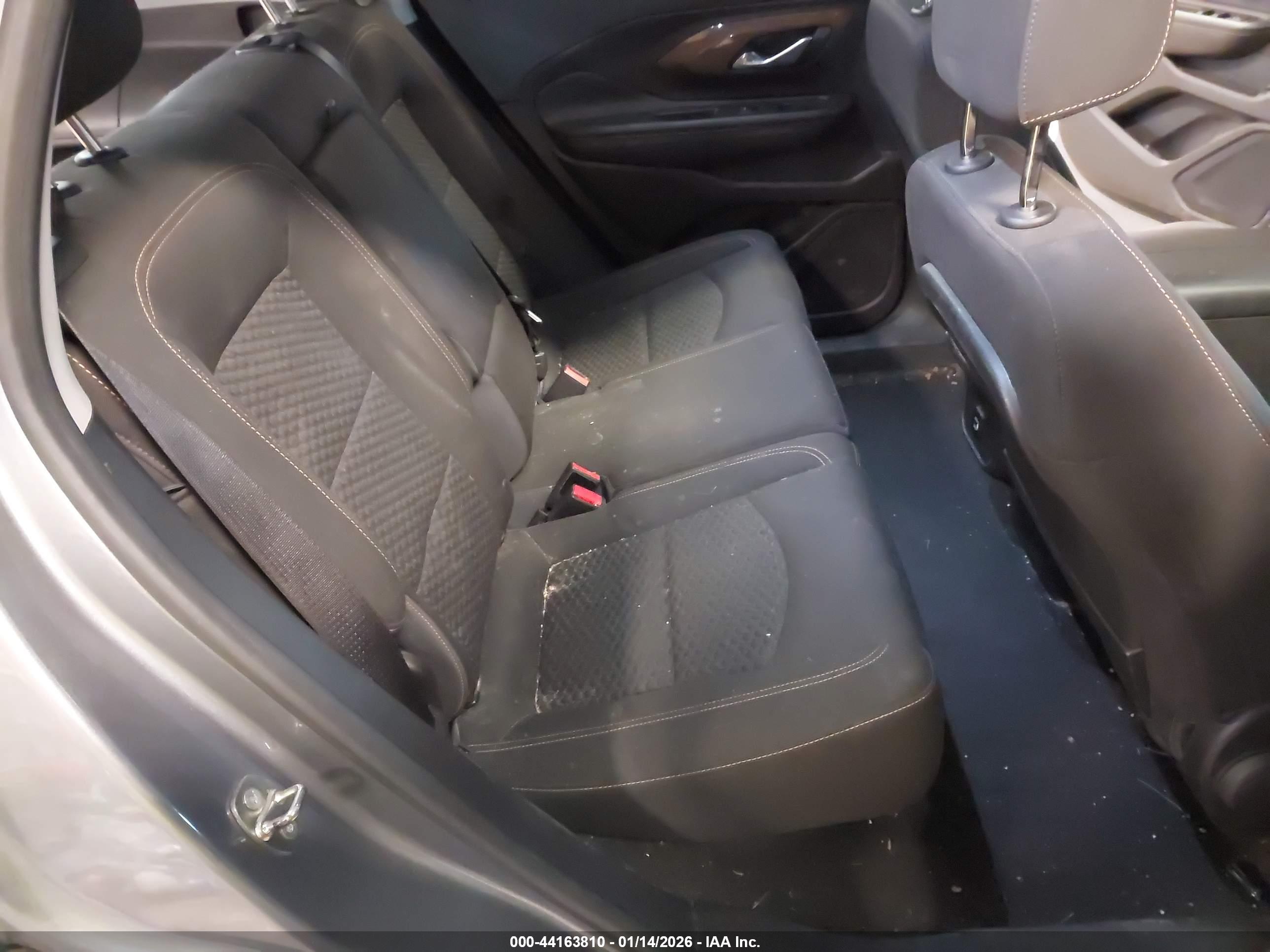 GMC TERRAIN image 8