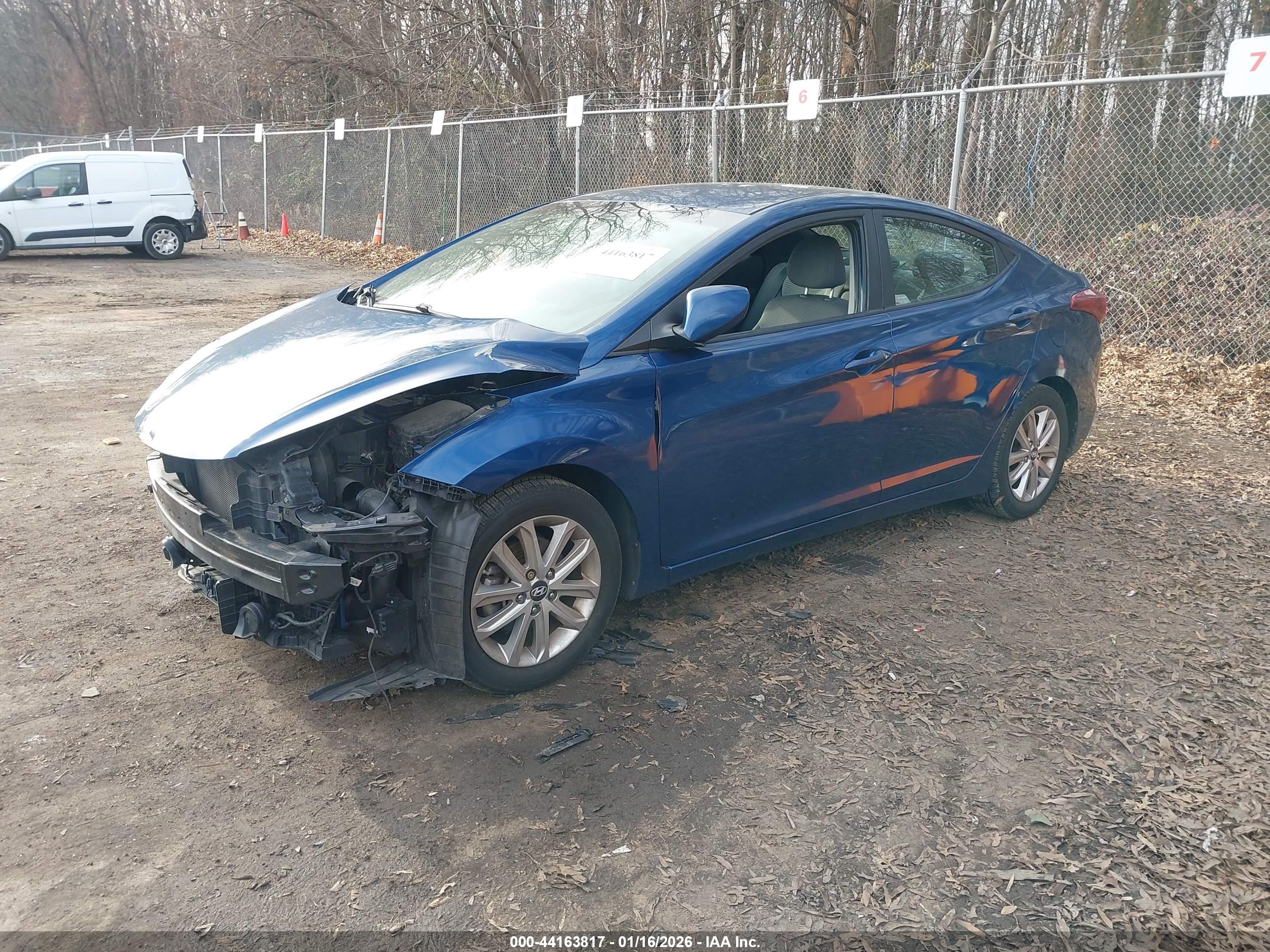 HYUNDAI ELANTRA image 2