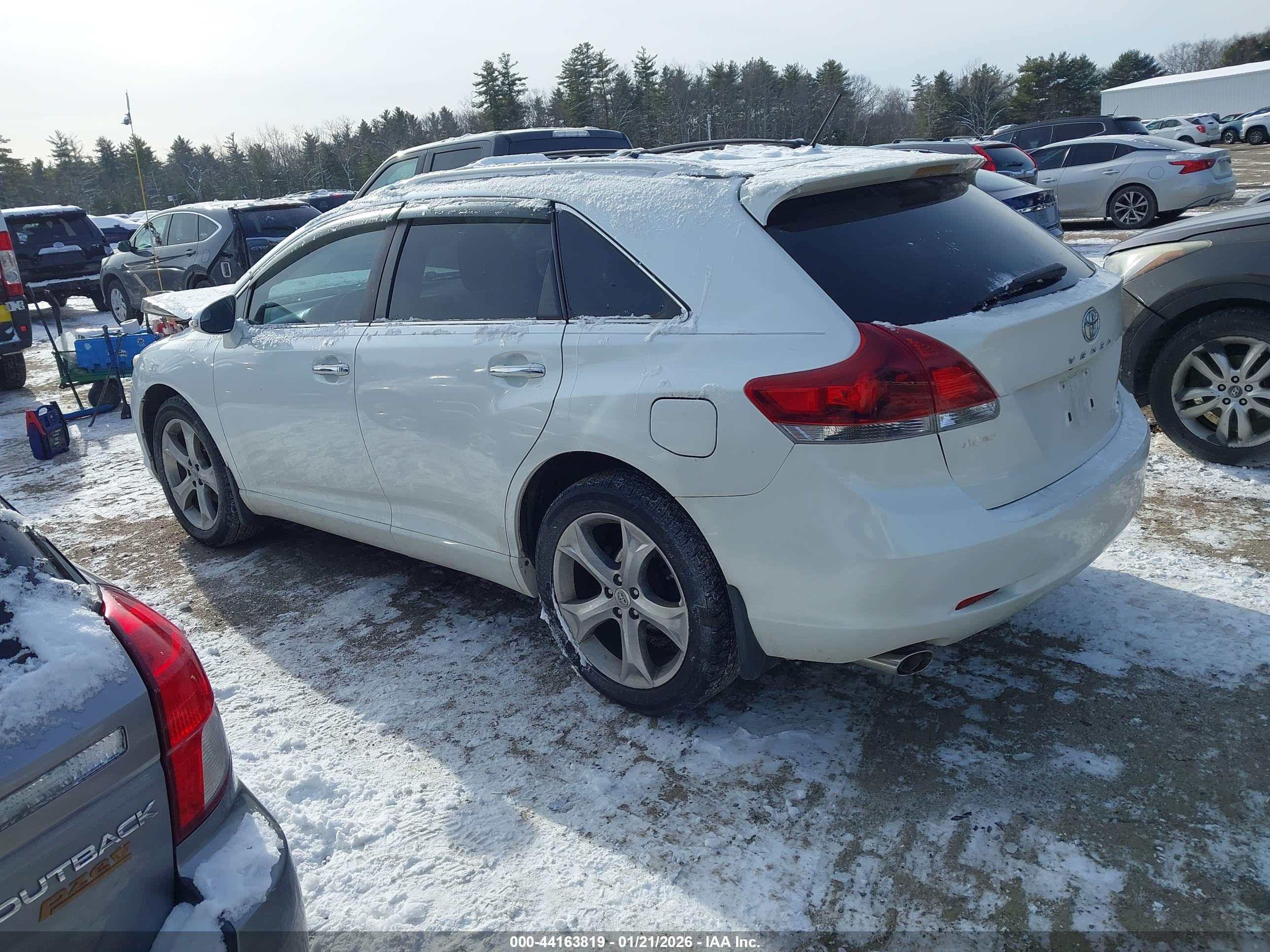 TOYOTA VENZA image 3