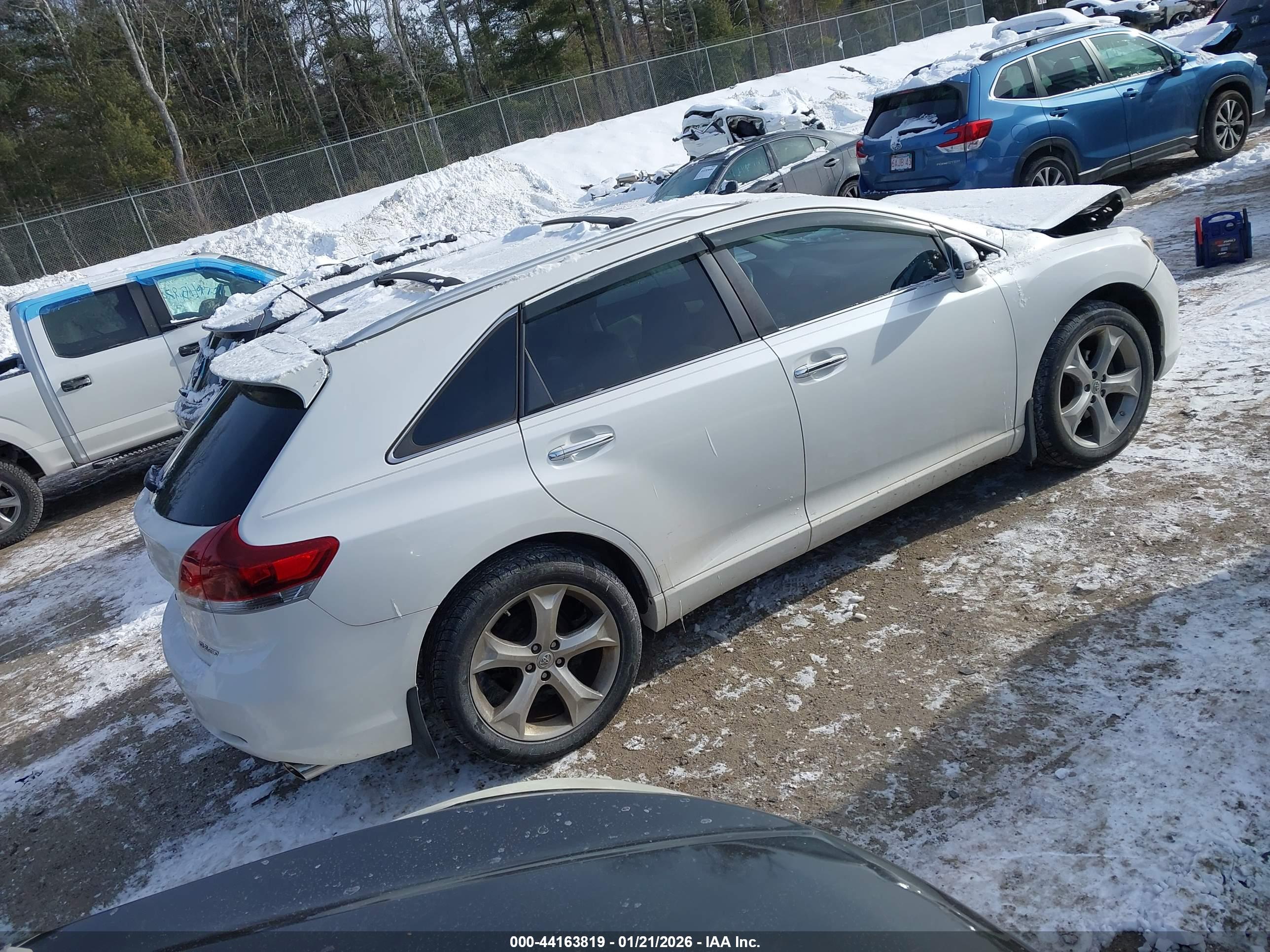 TOYOTA VENZA image 4