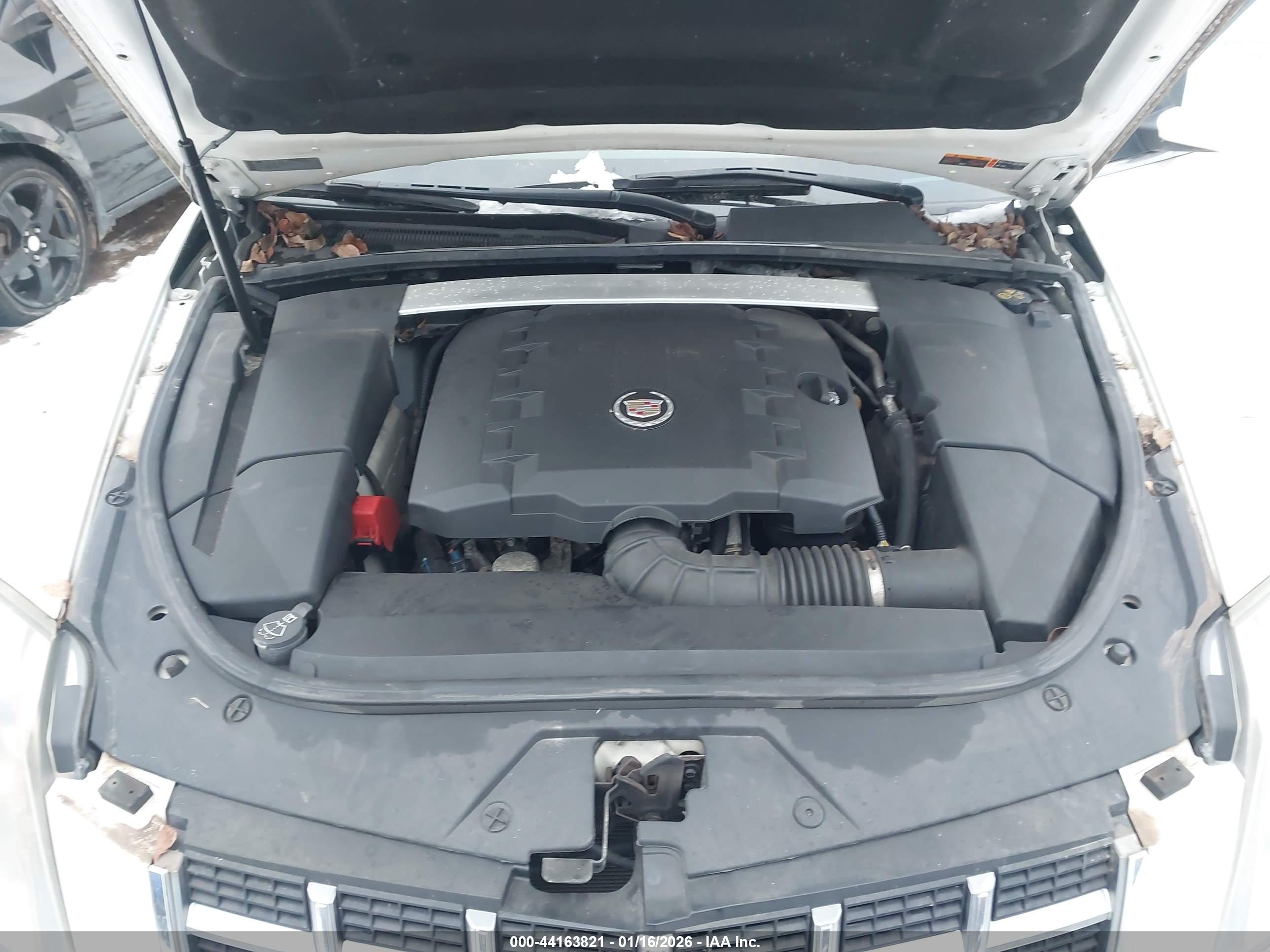 CADILLAC CTS image 10