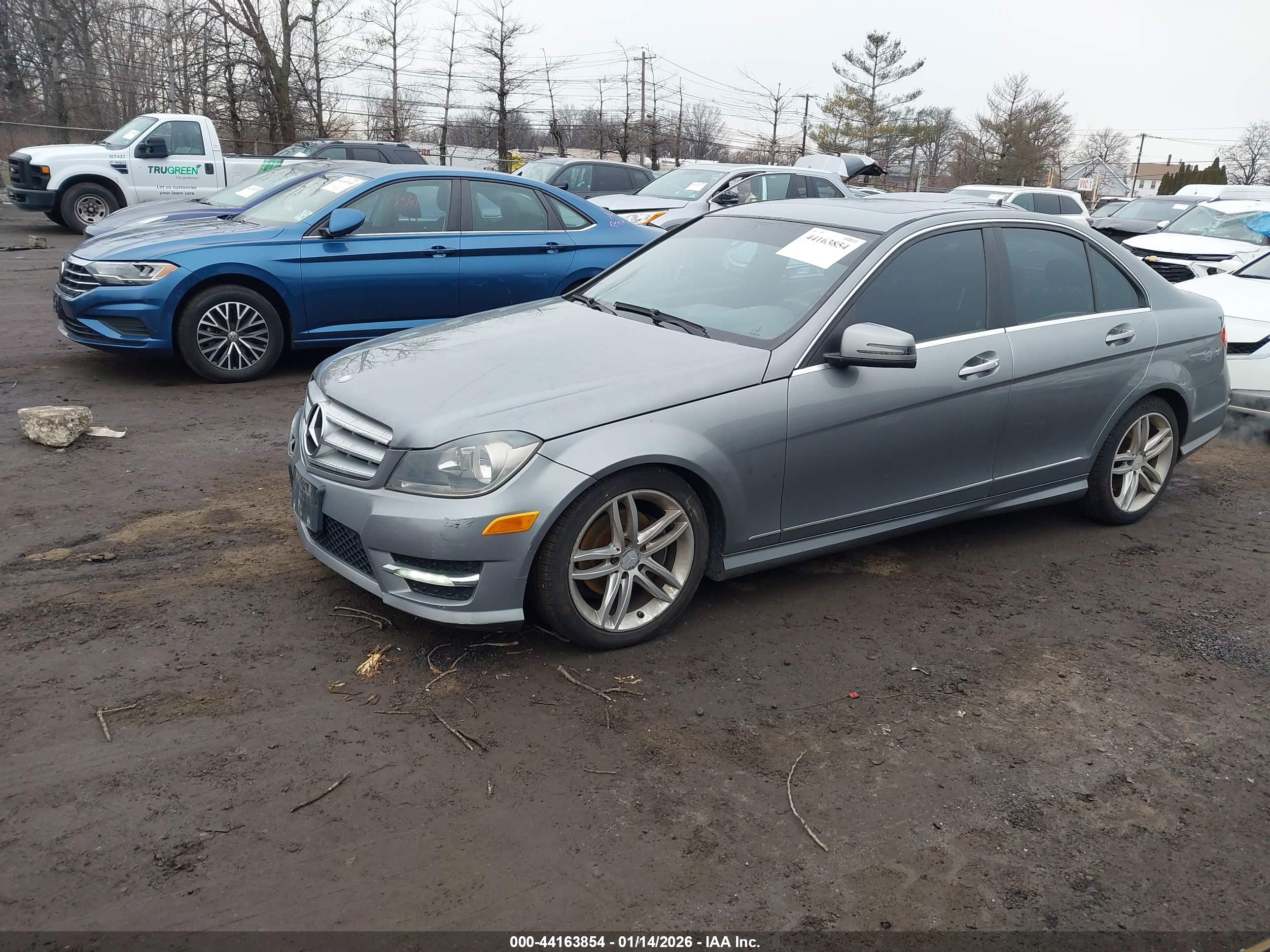 MERCEDES-BENZ C image 2