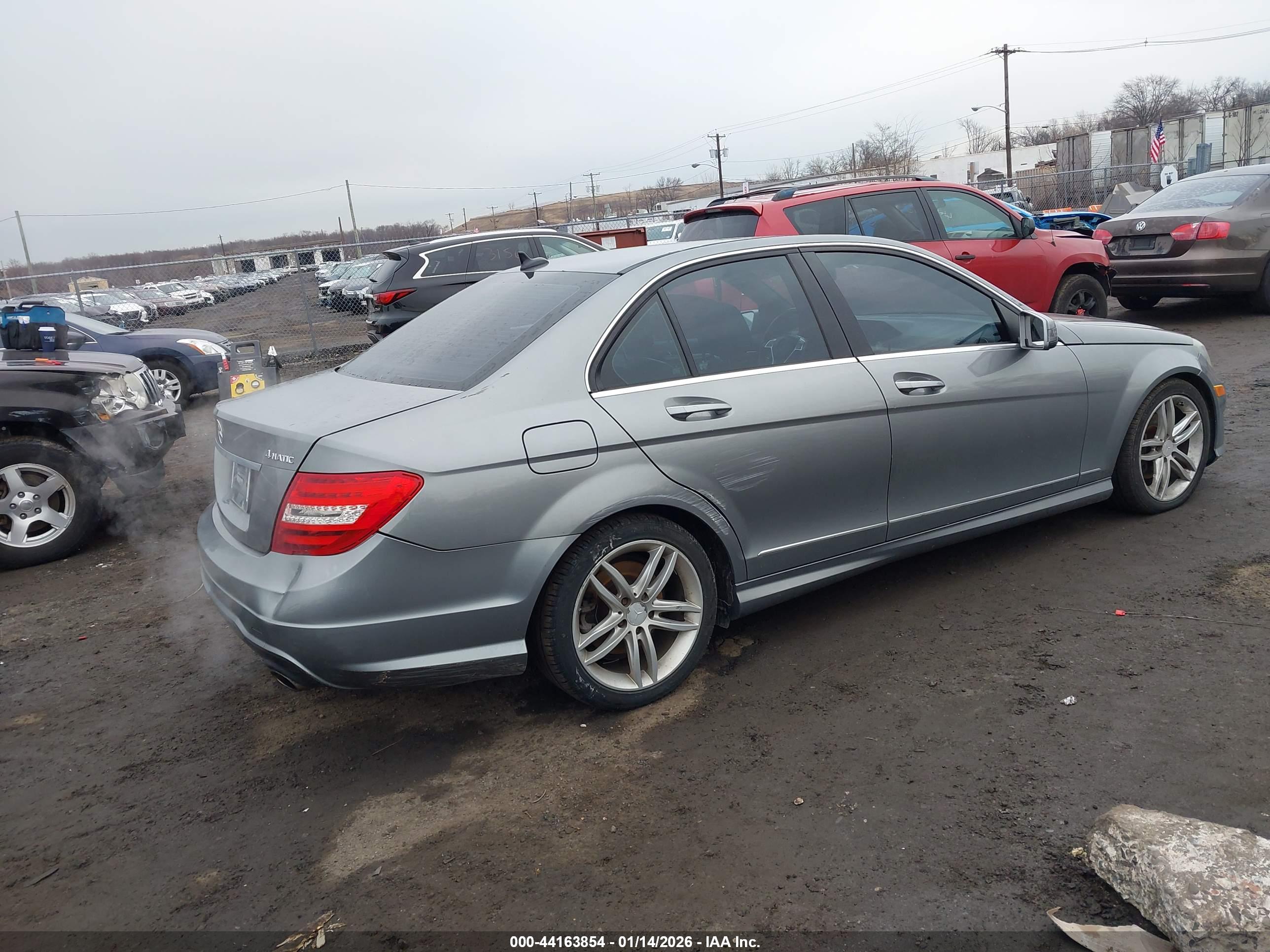 MERCEDES-BENZ C image 4