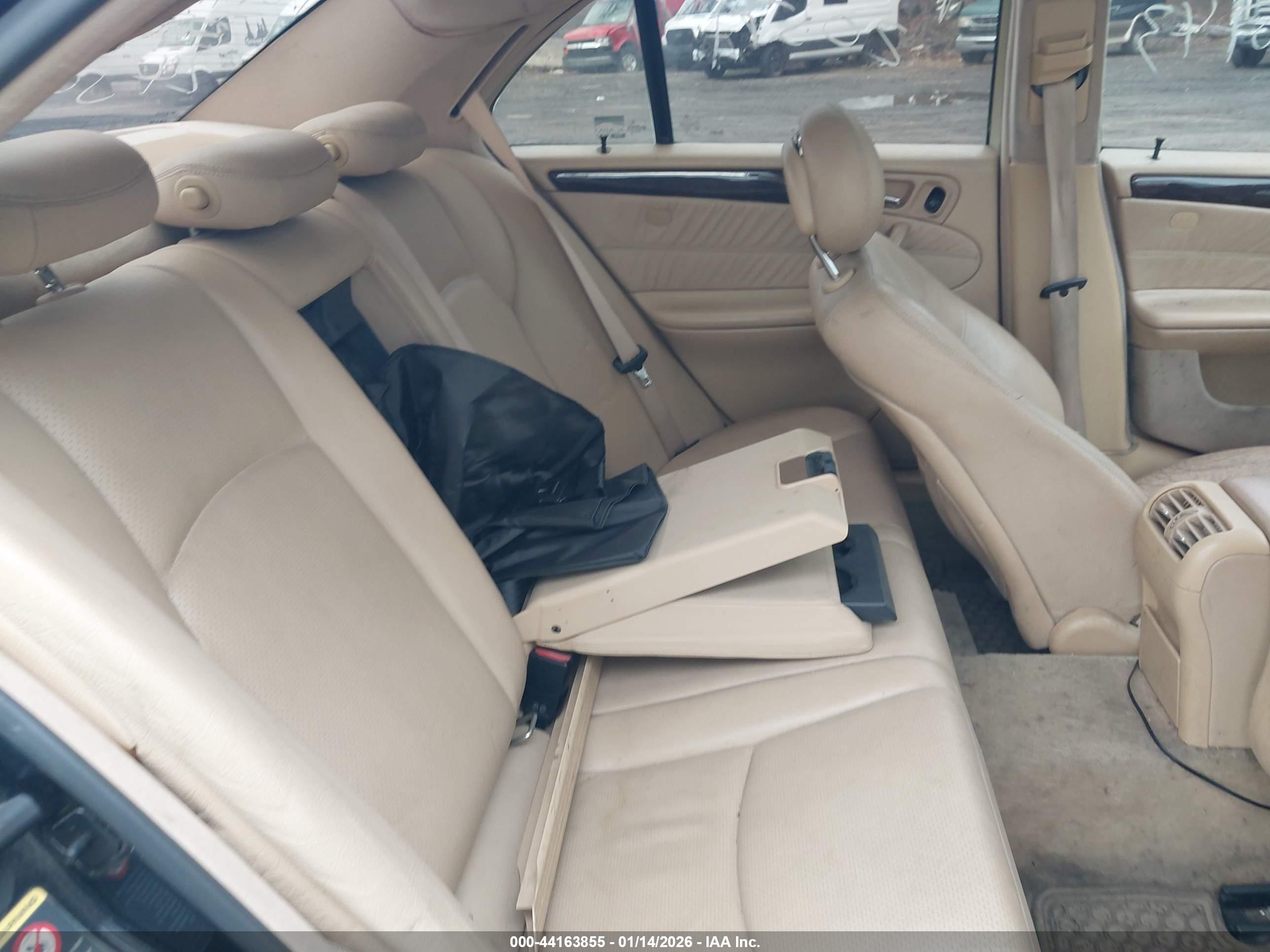 MERCEDES-BENZ C image 8