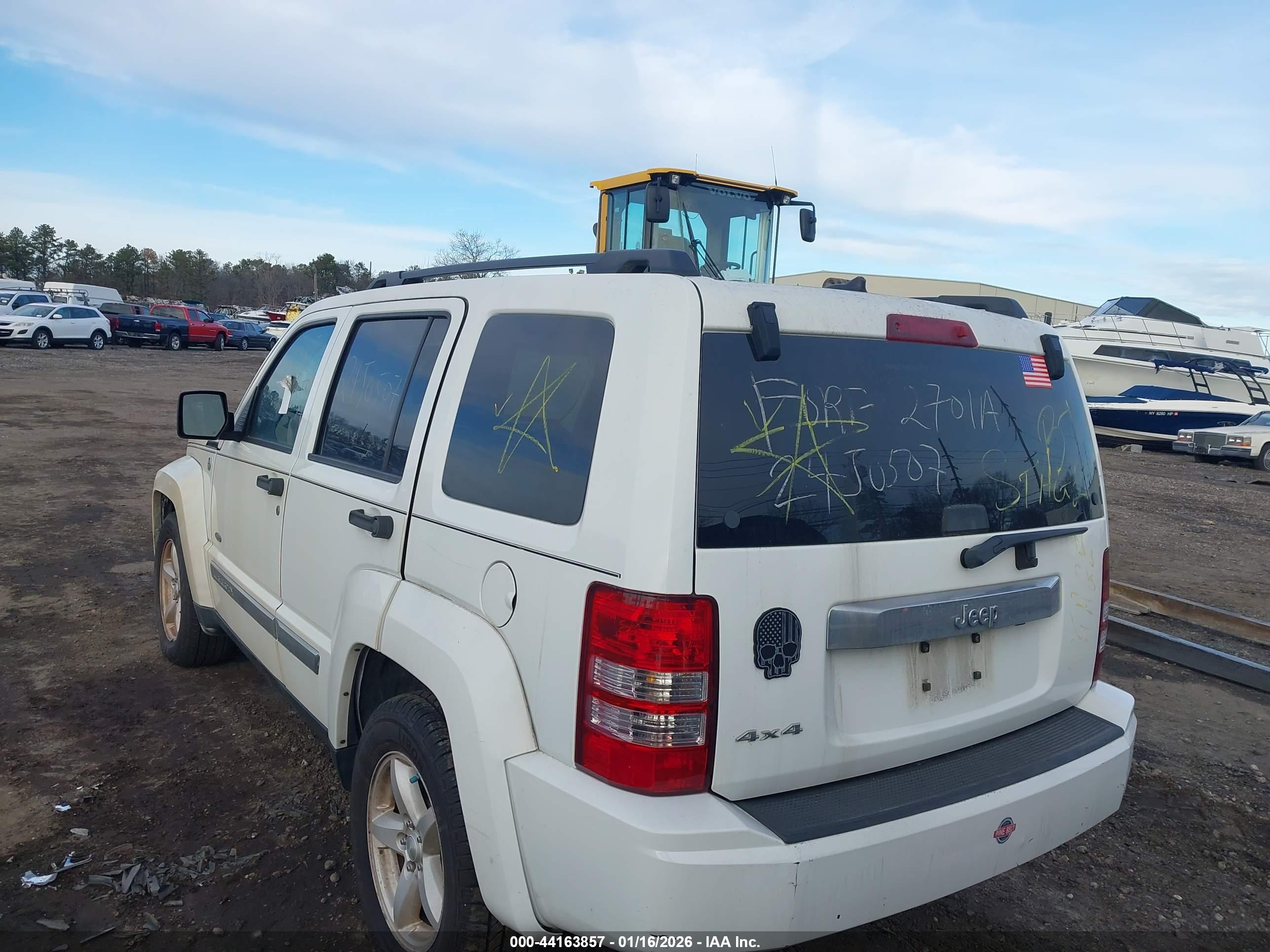 JEEP LIBERTY image 3