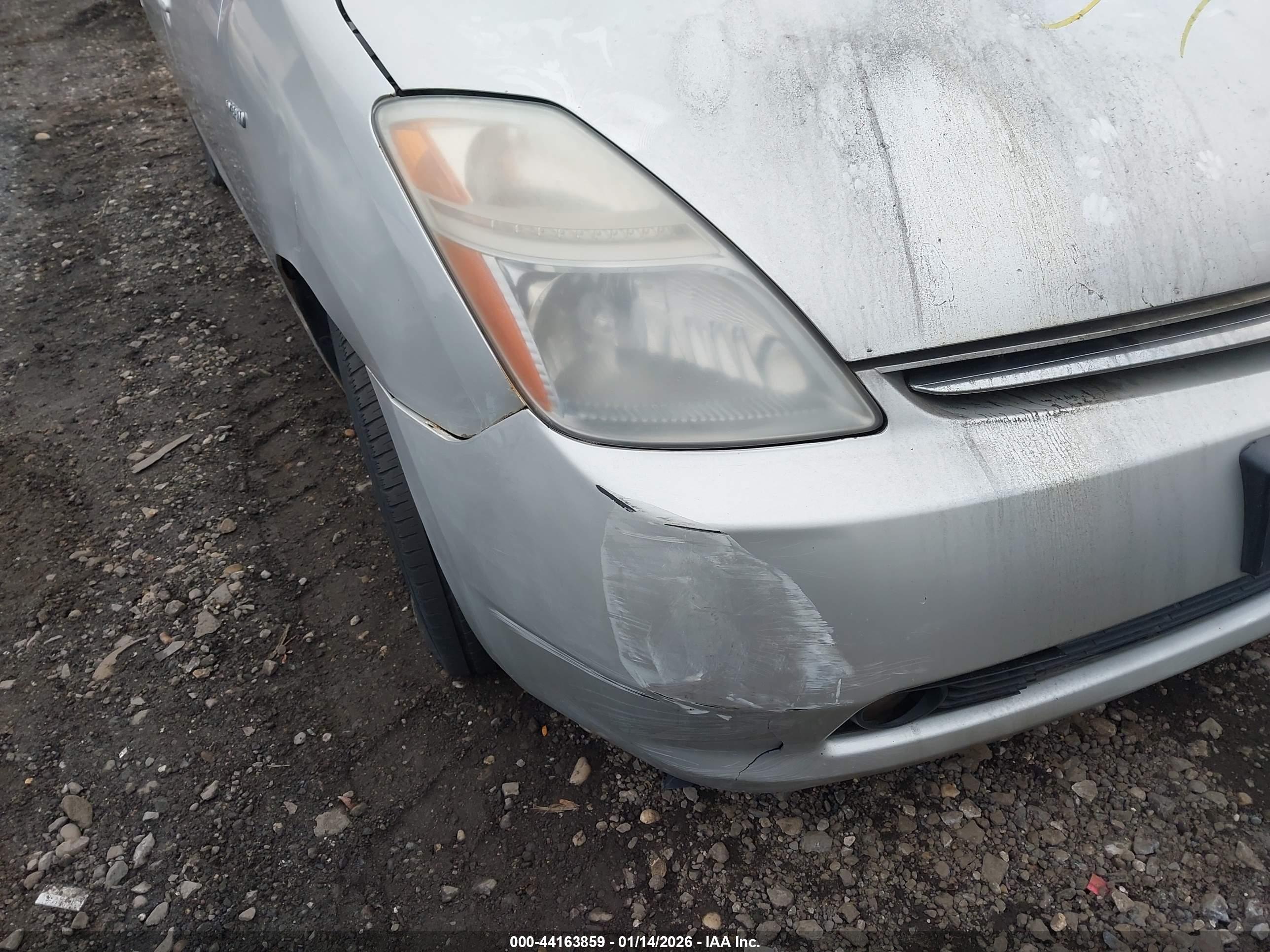 TOYOTA PRIUS image 6