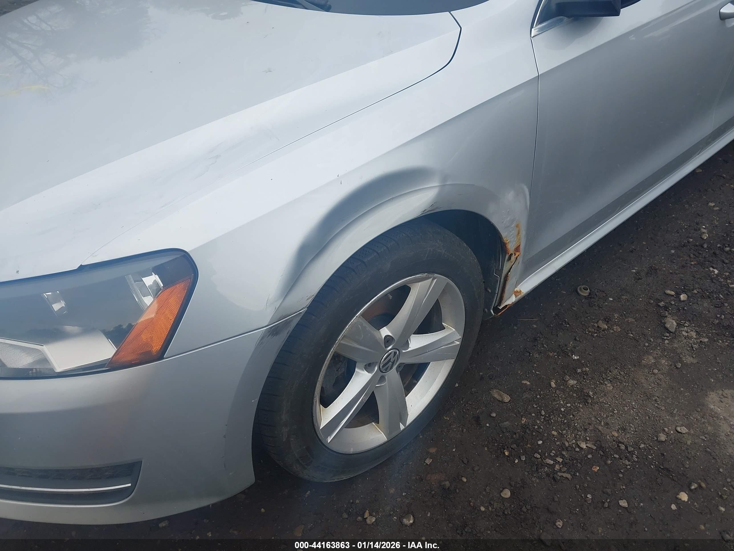 VOLKSWAGEN PASSAT image 6