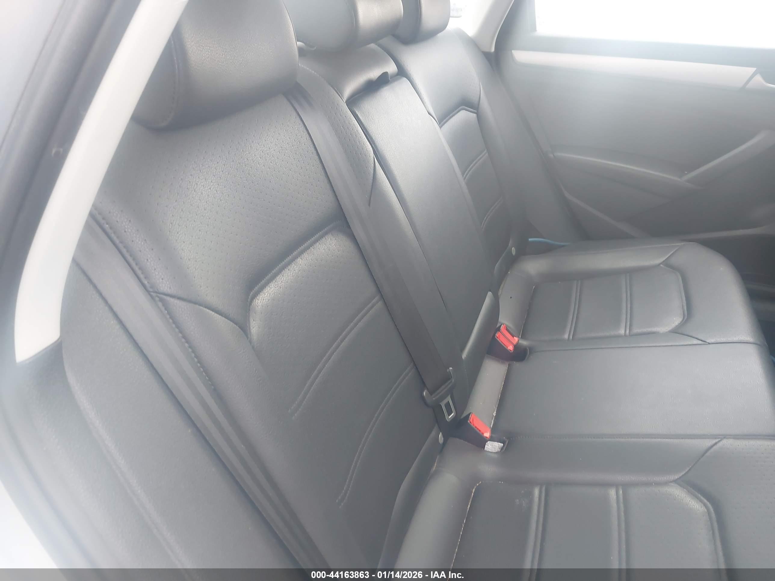 VOLKSWAGEN PASSAT image 8