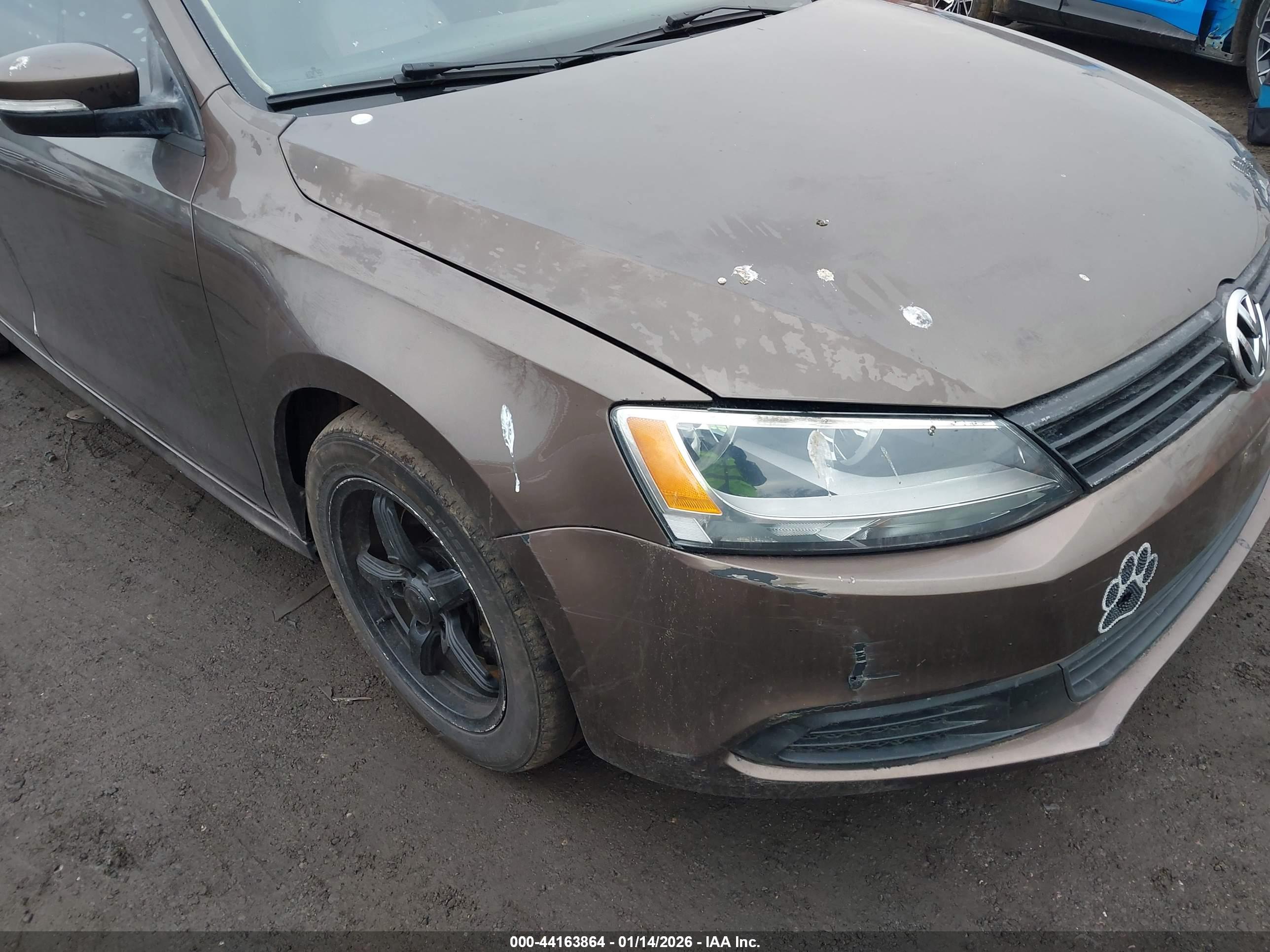 VOLKSWAGEN JETTA image 6