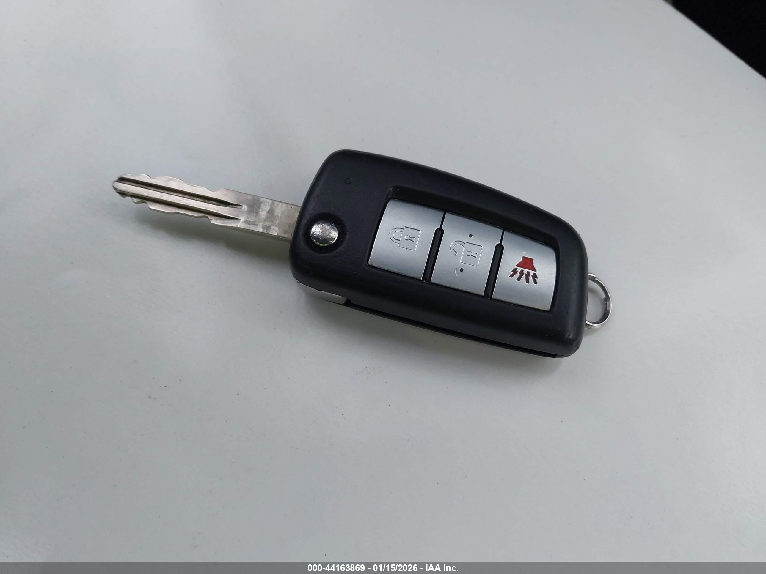 NISSAN ROGUE image 11