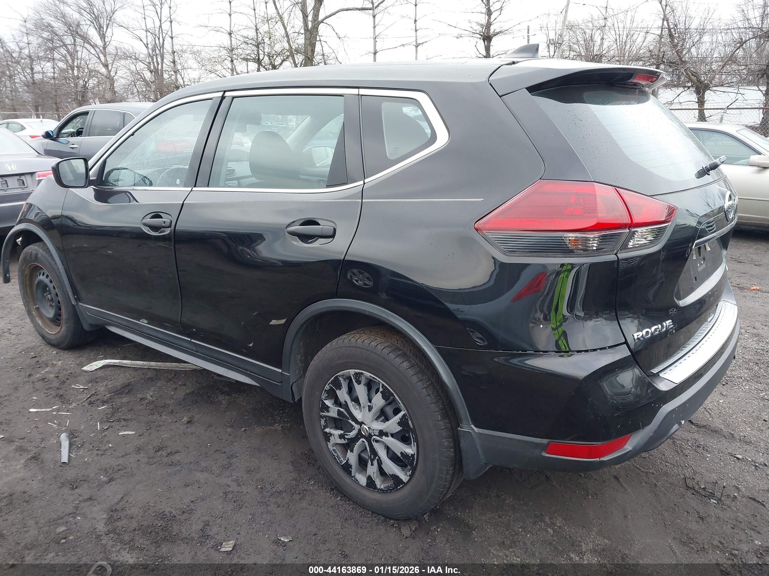 NISSAN ROGUE image 3