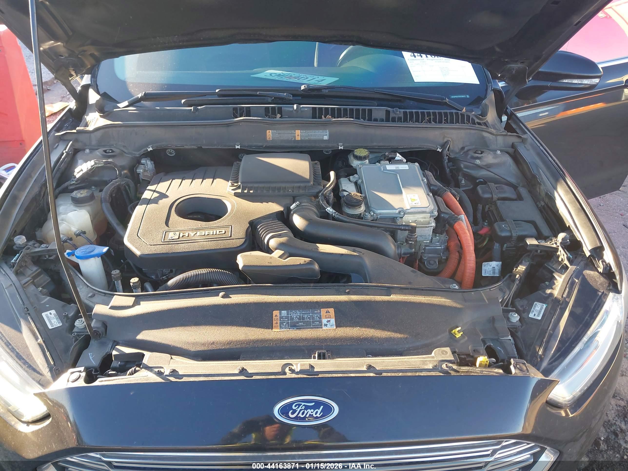 FORD FUSION image 10
