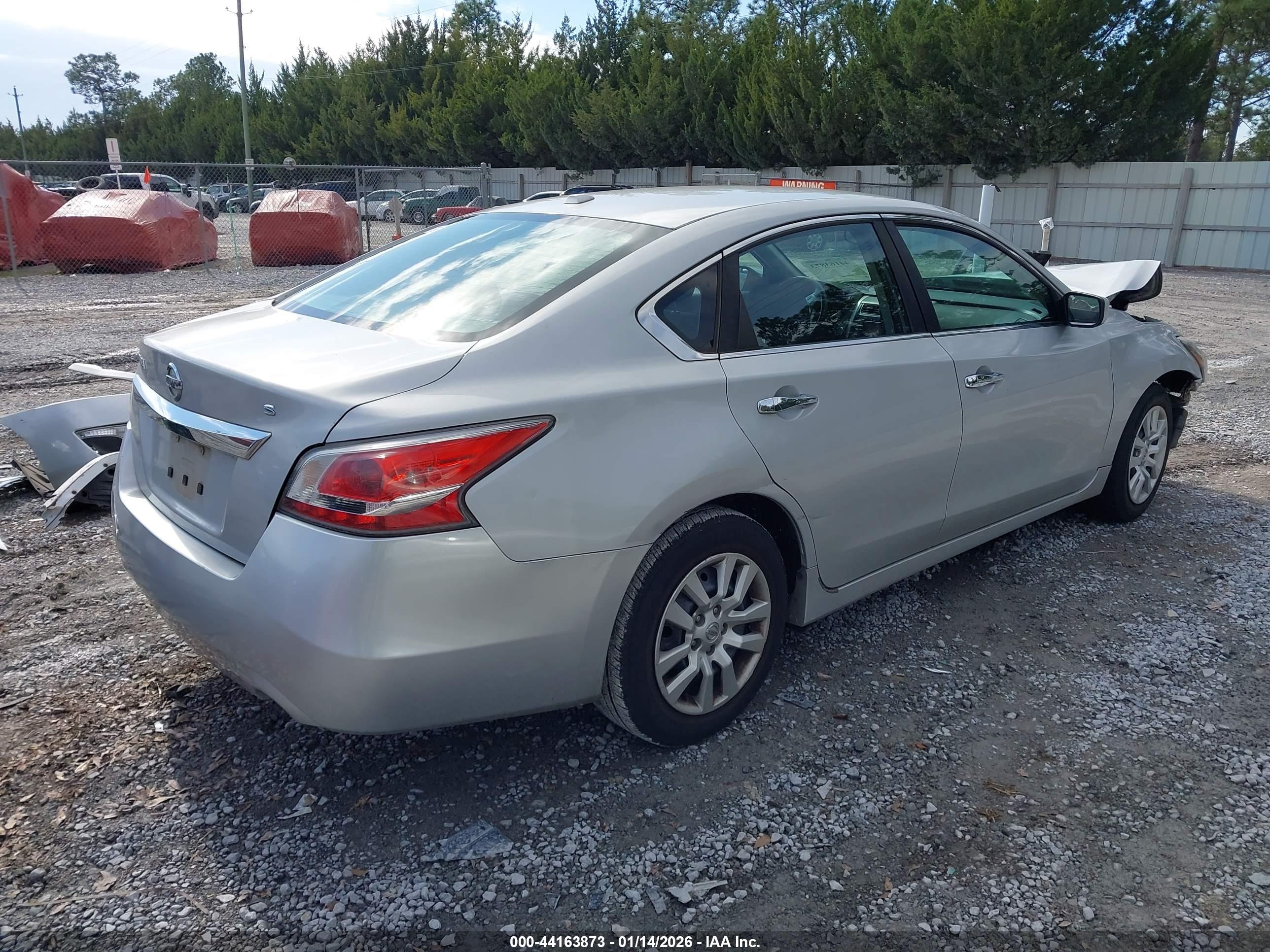 NISSAN ALTIMA image 4