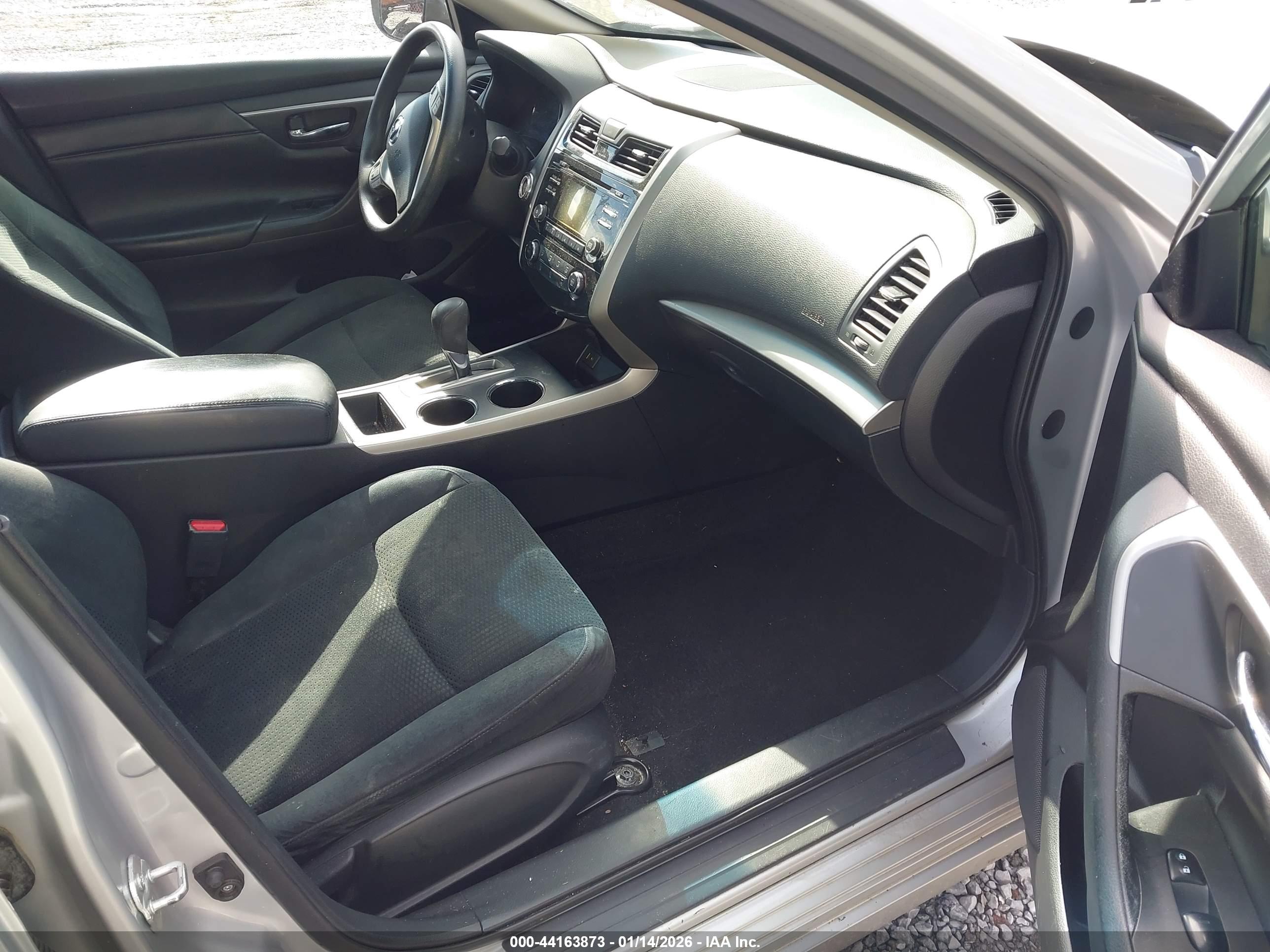 NISSAN ALTIMA image 5
