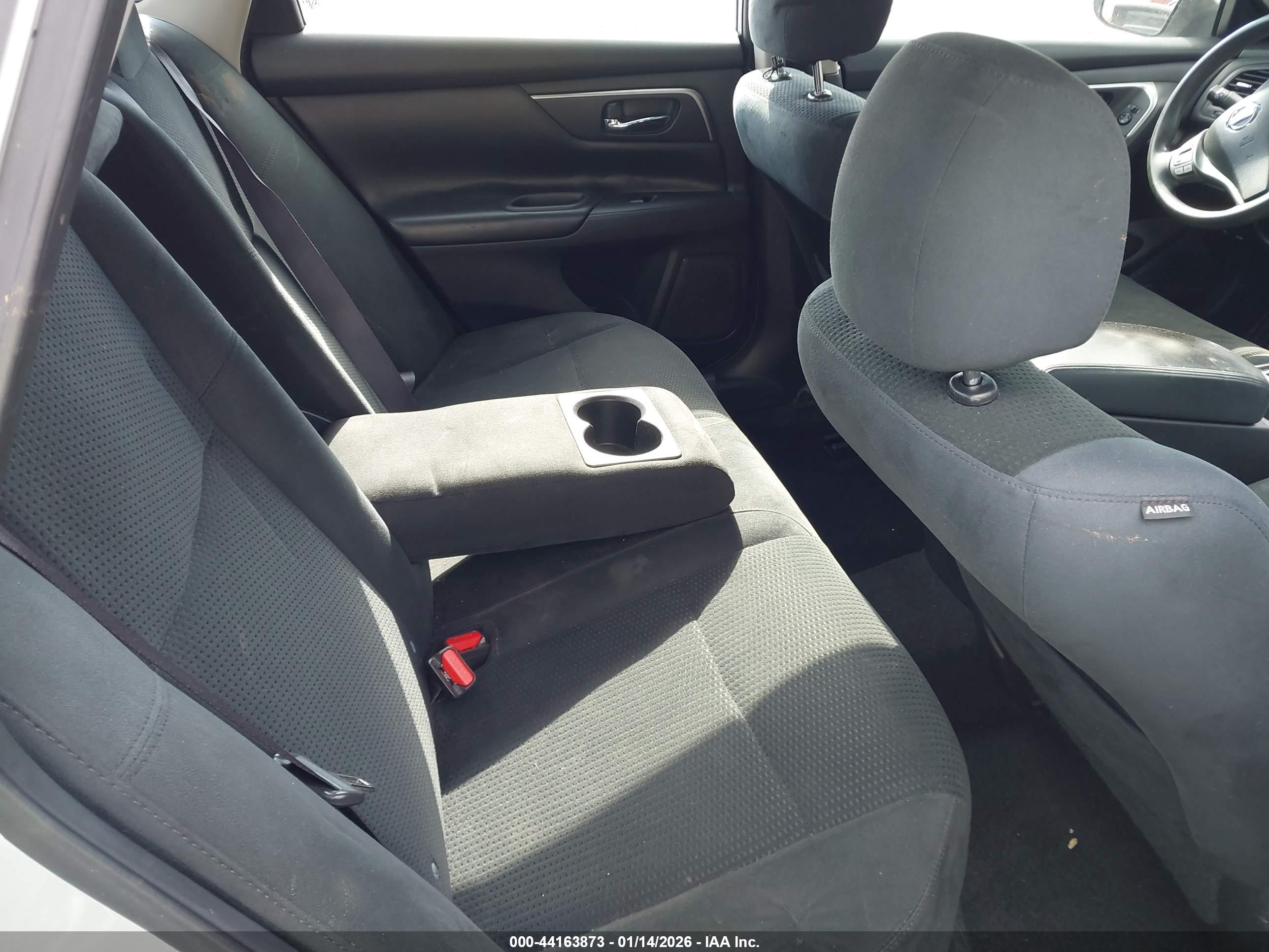 NISSAN ALTIMA image 8