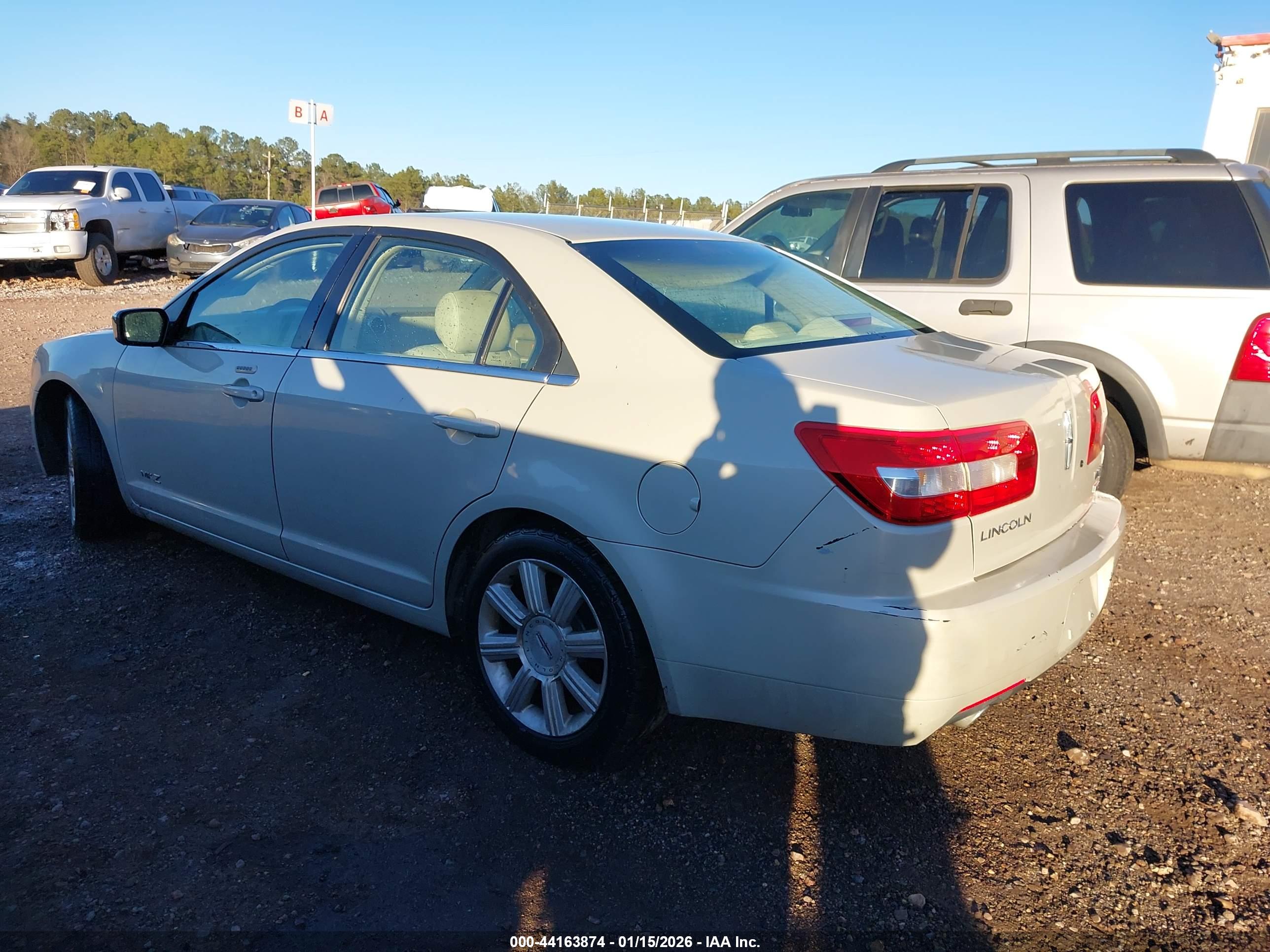 LINCOLN MKZ image 3