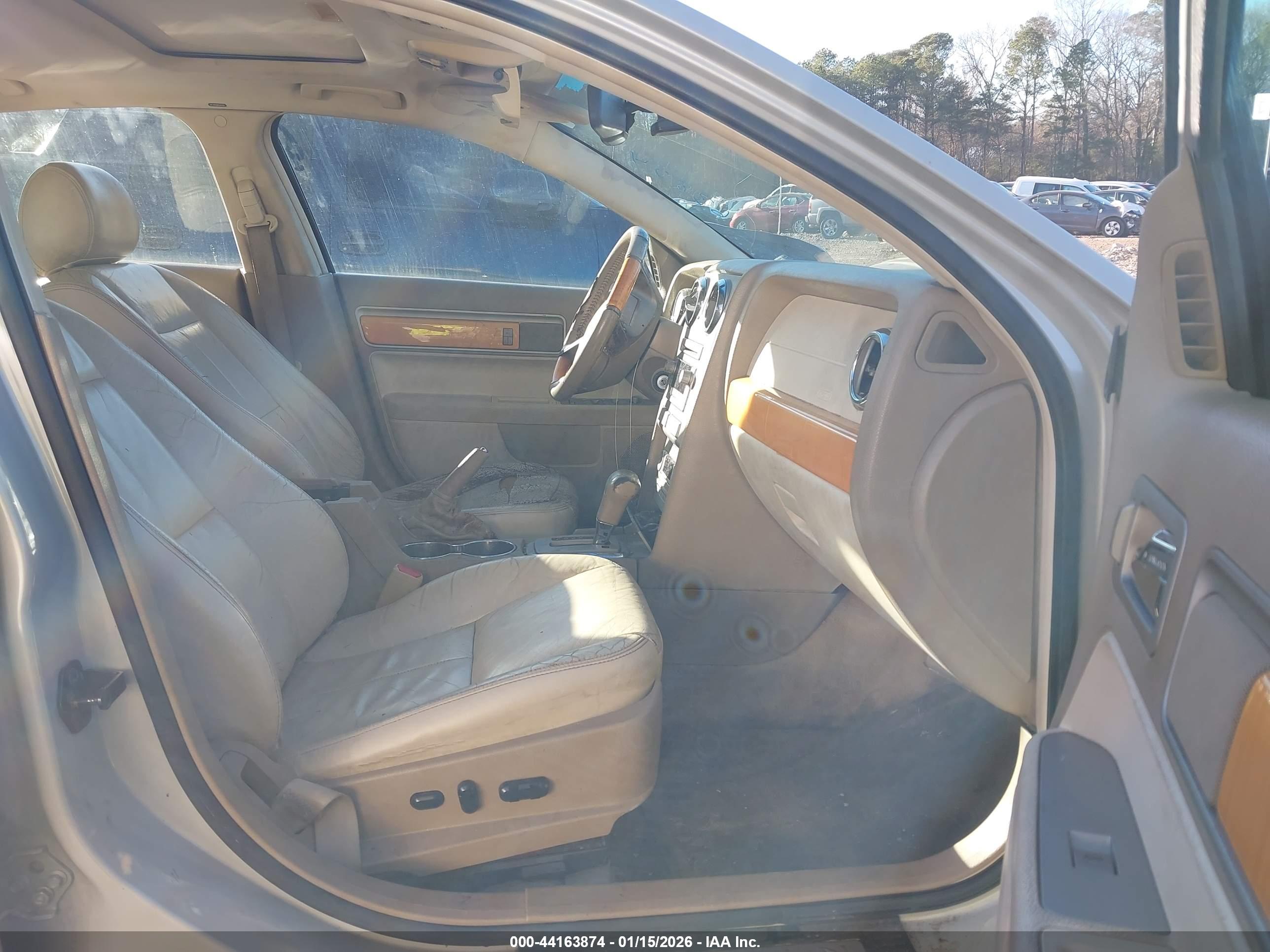 LINCOLN MKZ image 5
