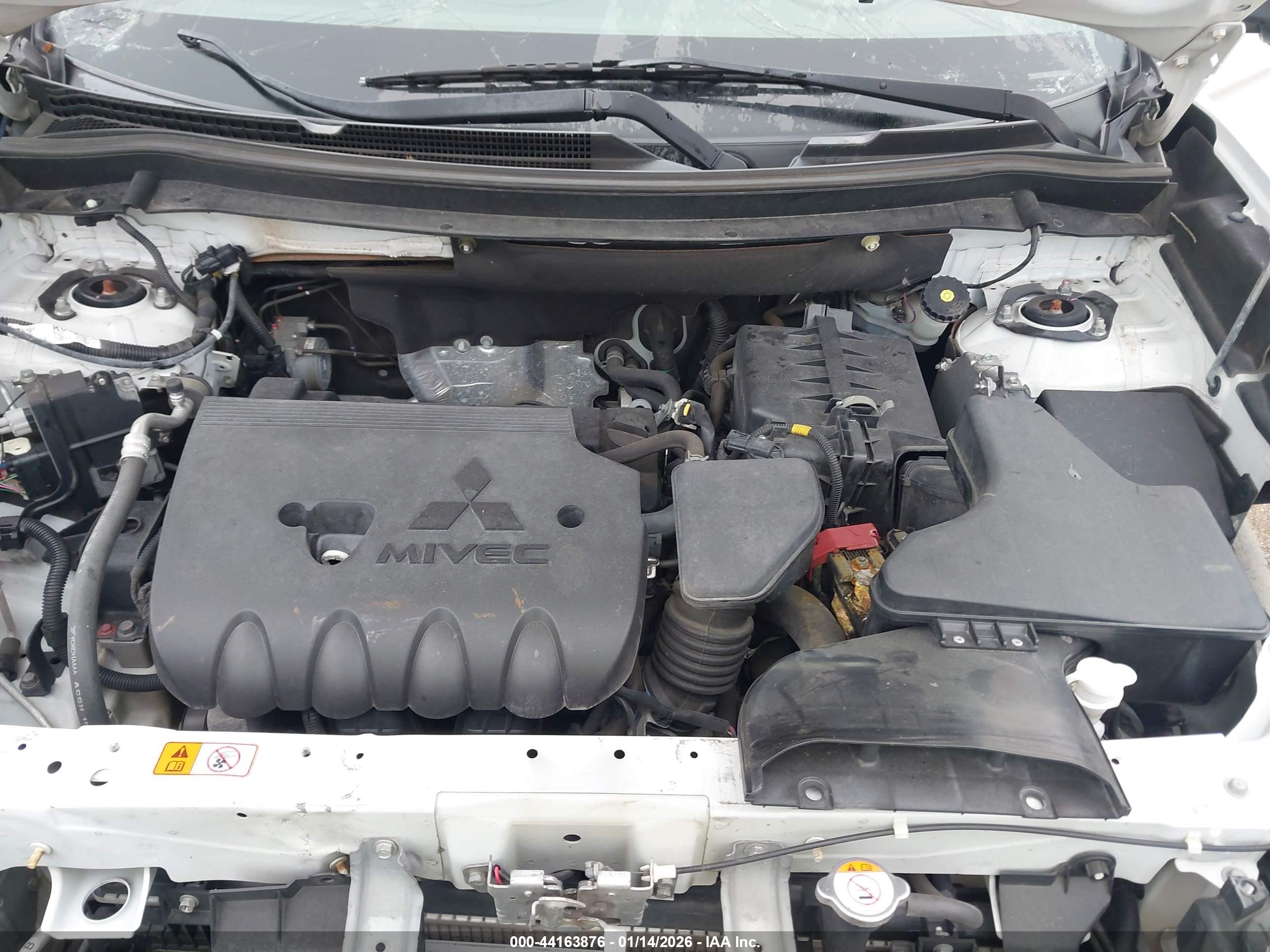 MITSUBISHI OUTLANDER image 10
