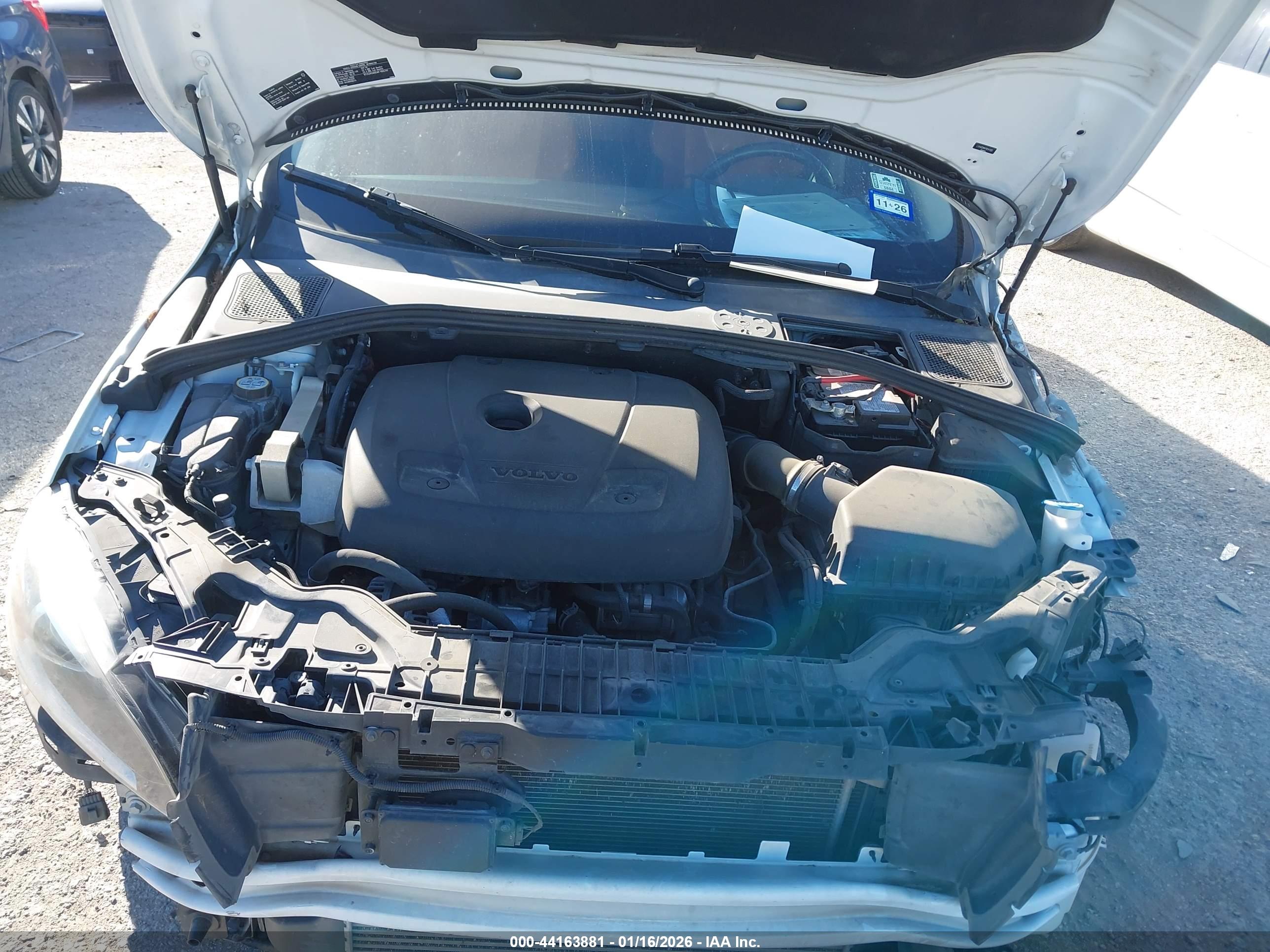 VOLVO S60 image 10
