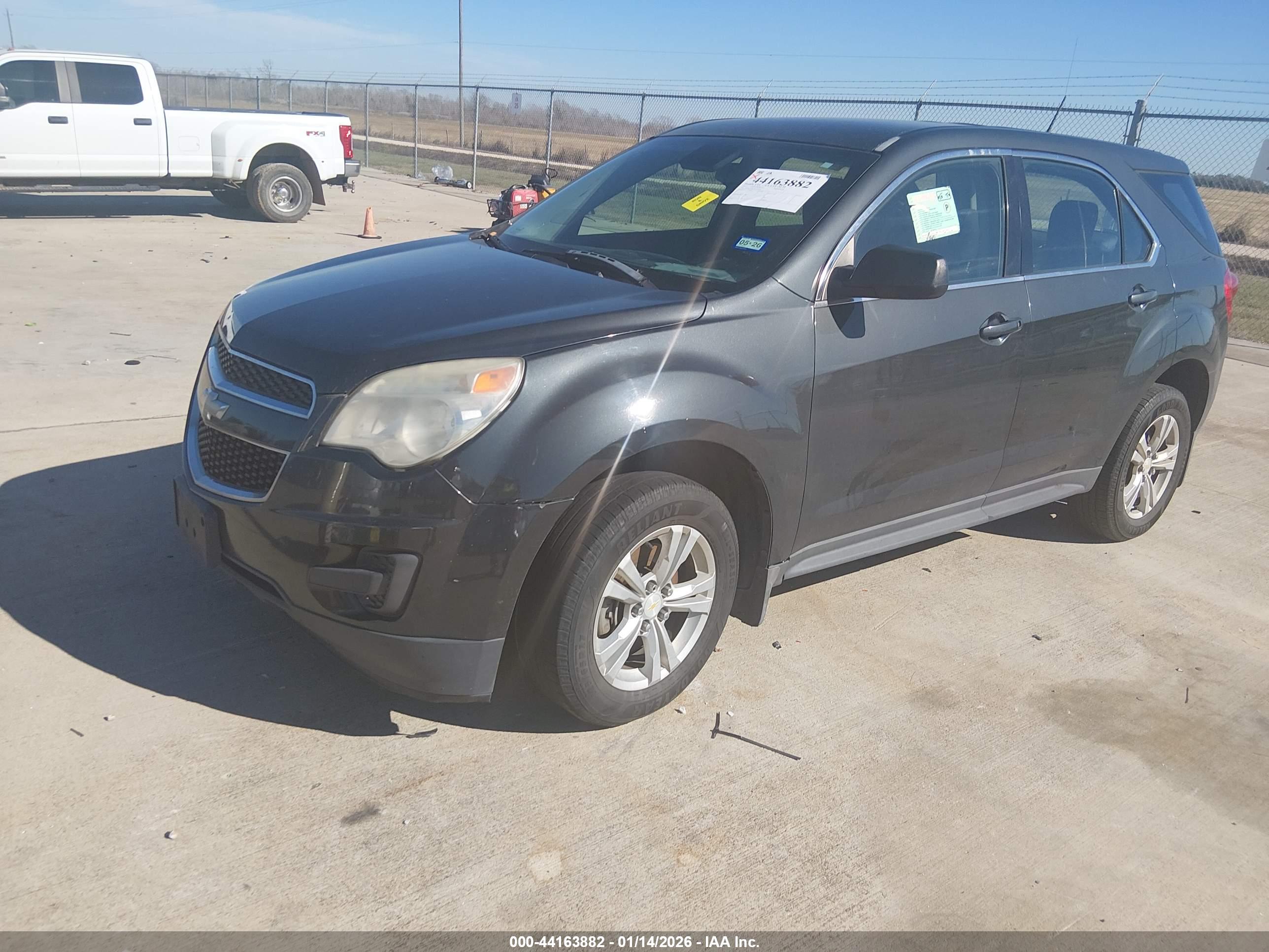 CHEVROLET EQUINOX image 2