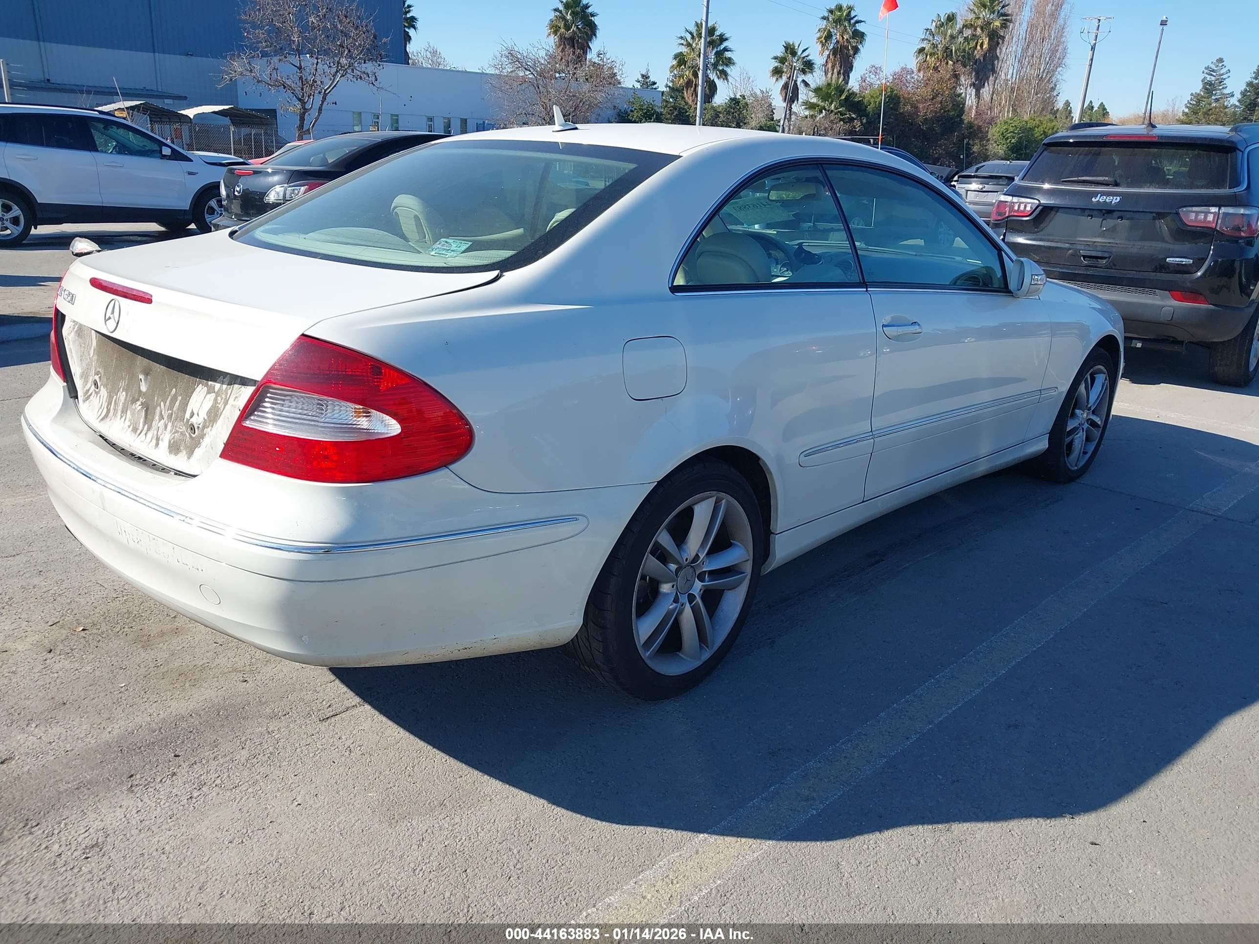 MERCEDES-BENZ CLK image 4