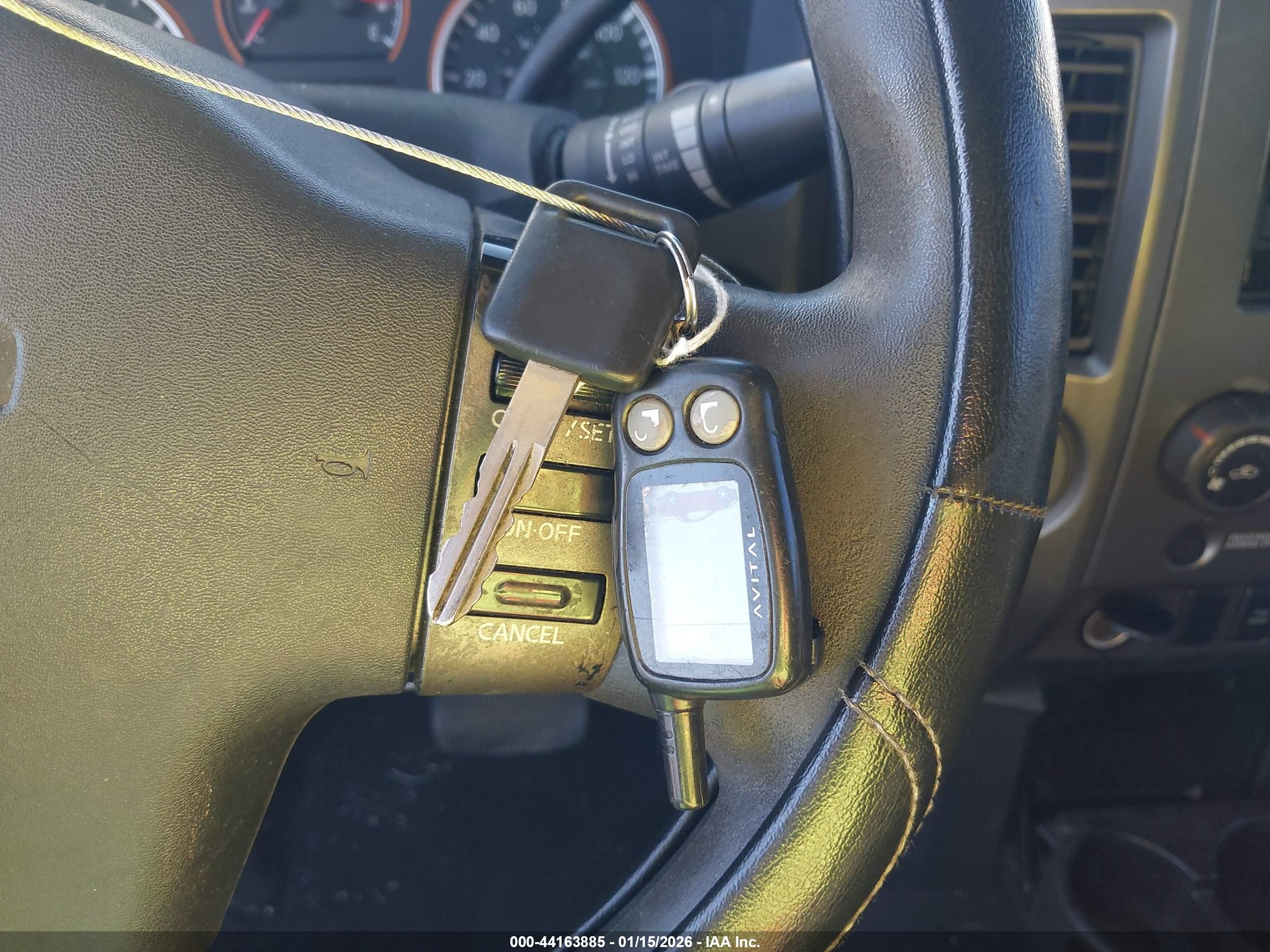 NISSAN TITAN image 11