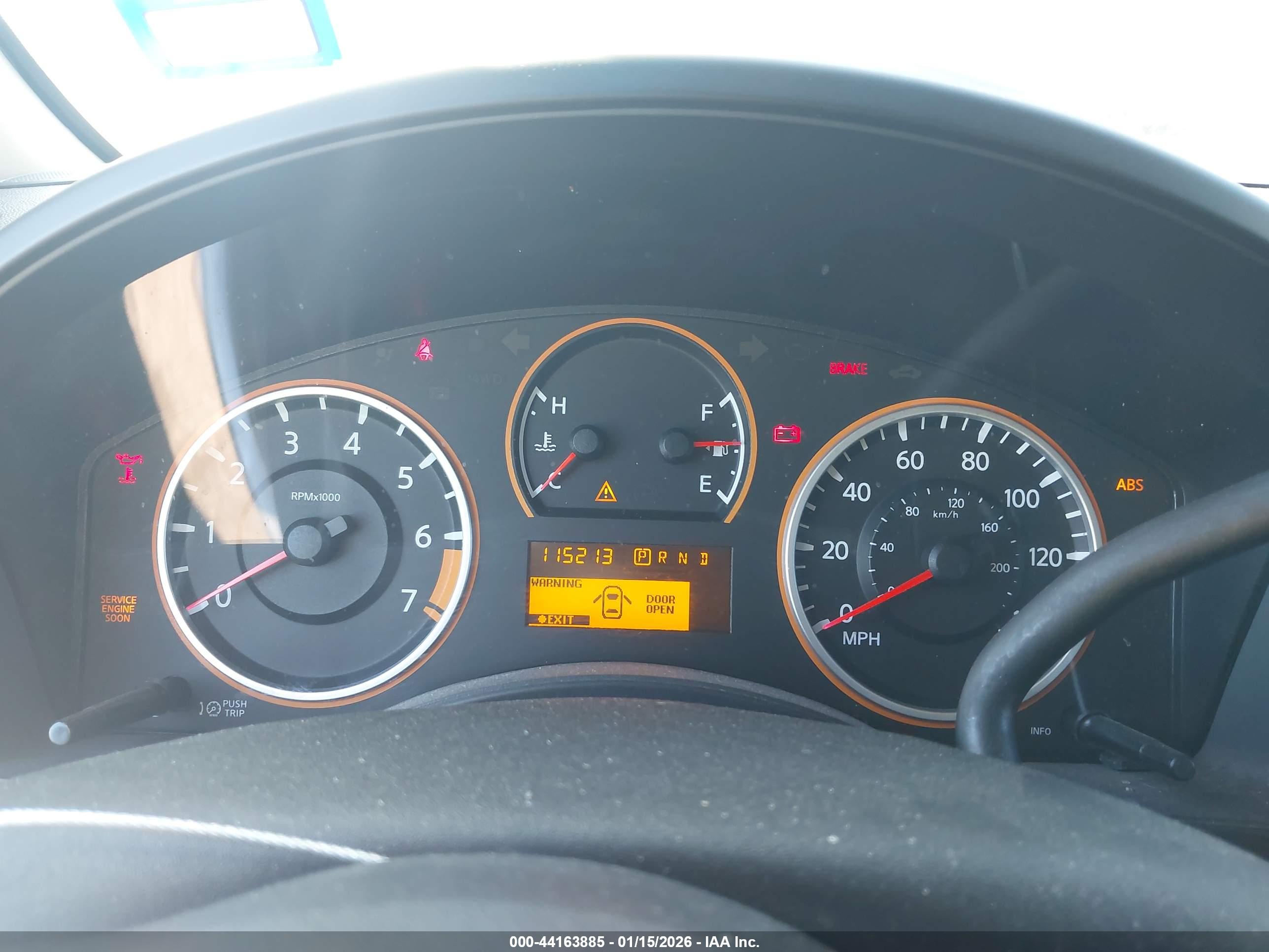 NISSAN TITAN image 7