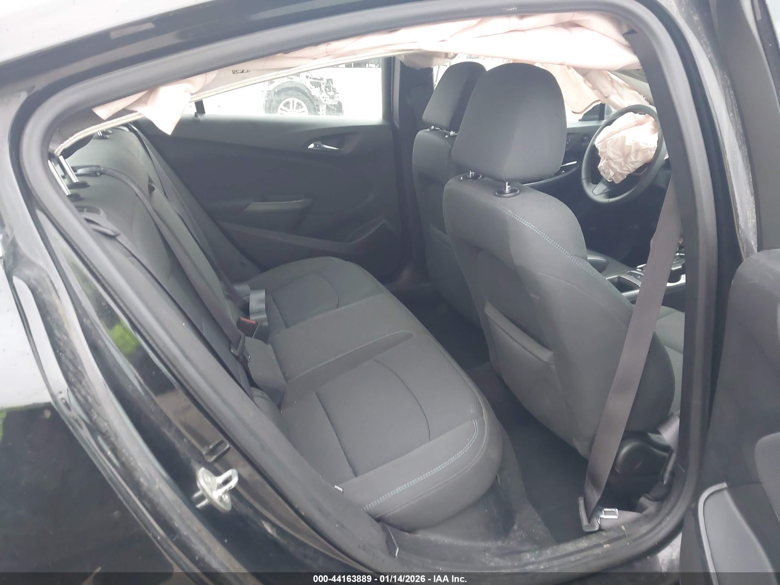 CHEVROLET CRUZE image 8