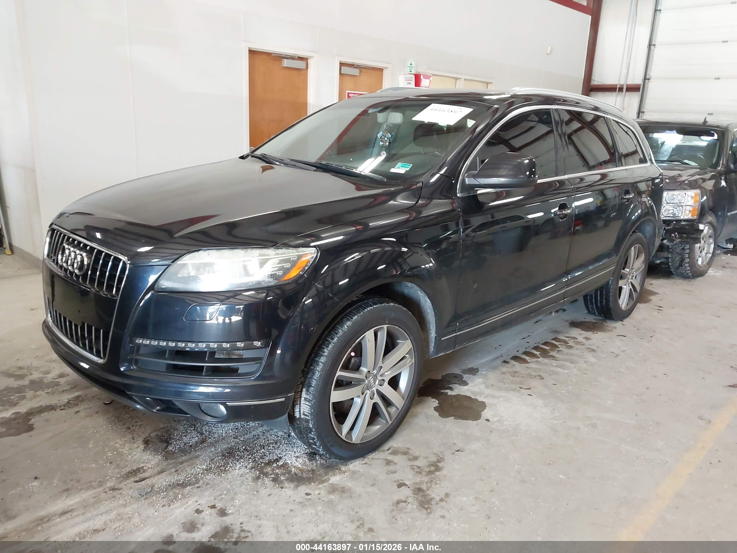 AUDI Q7 image 2