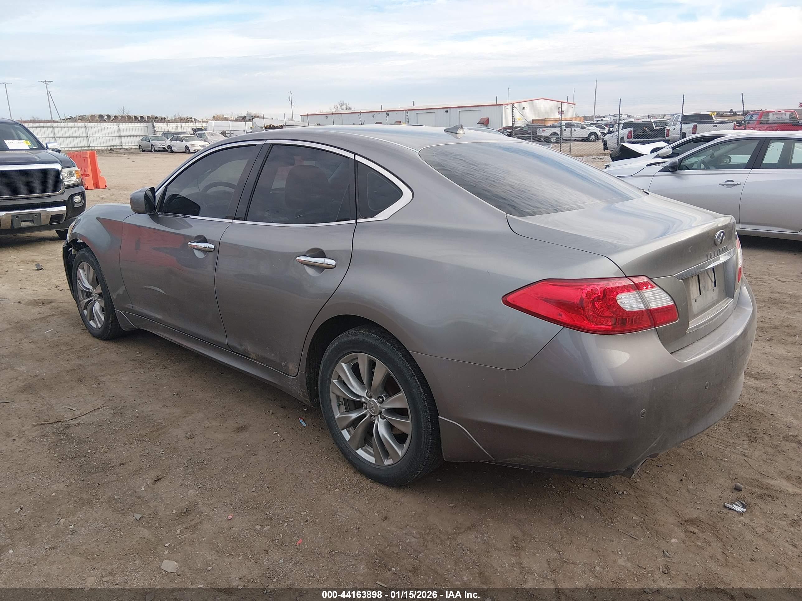 INFINITI M37X image 3