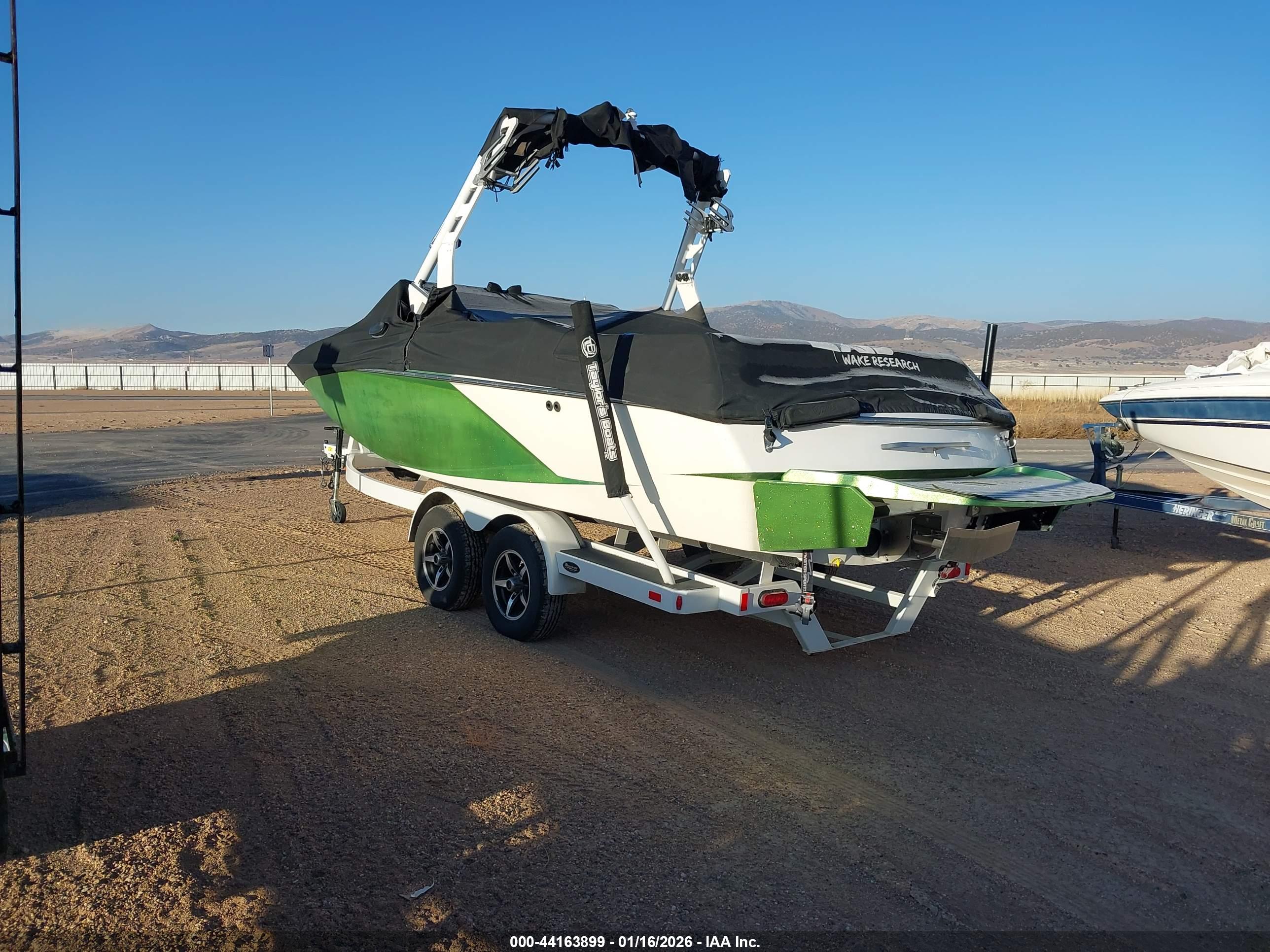 AXIS WAKE image 3