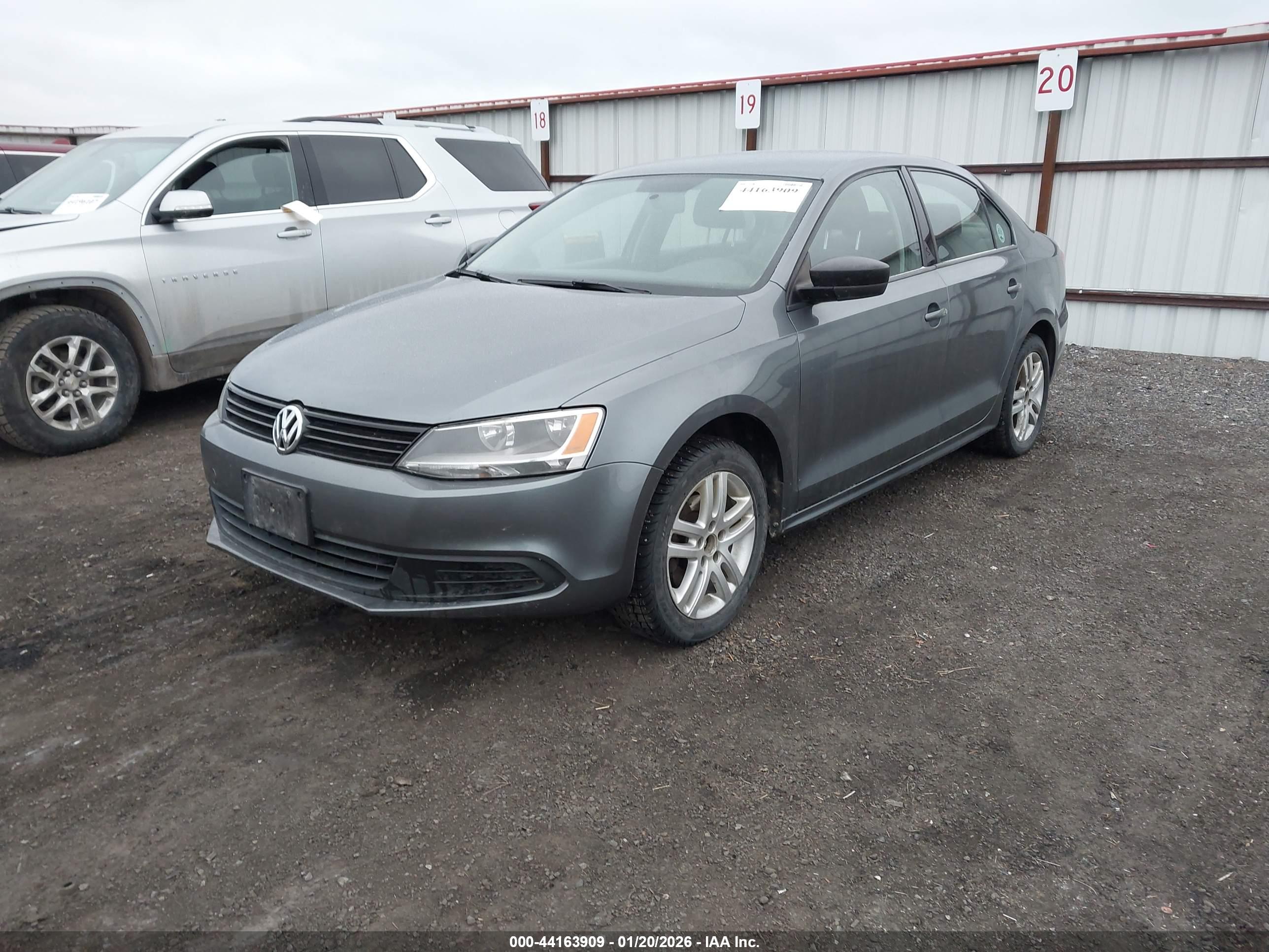 VOLKSWAGEN JETTA image 2