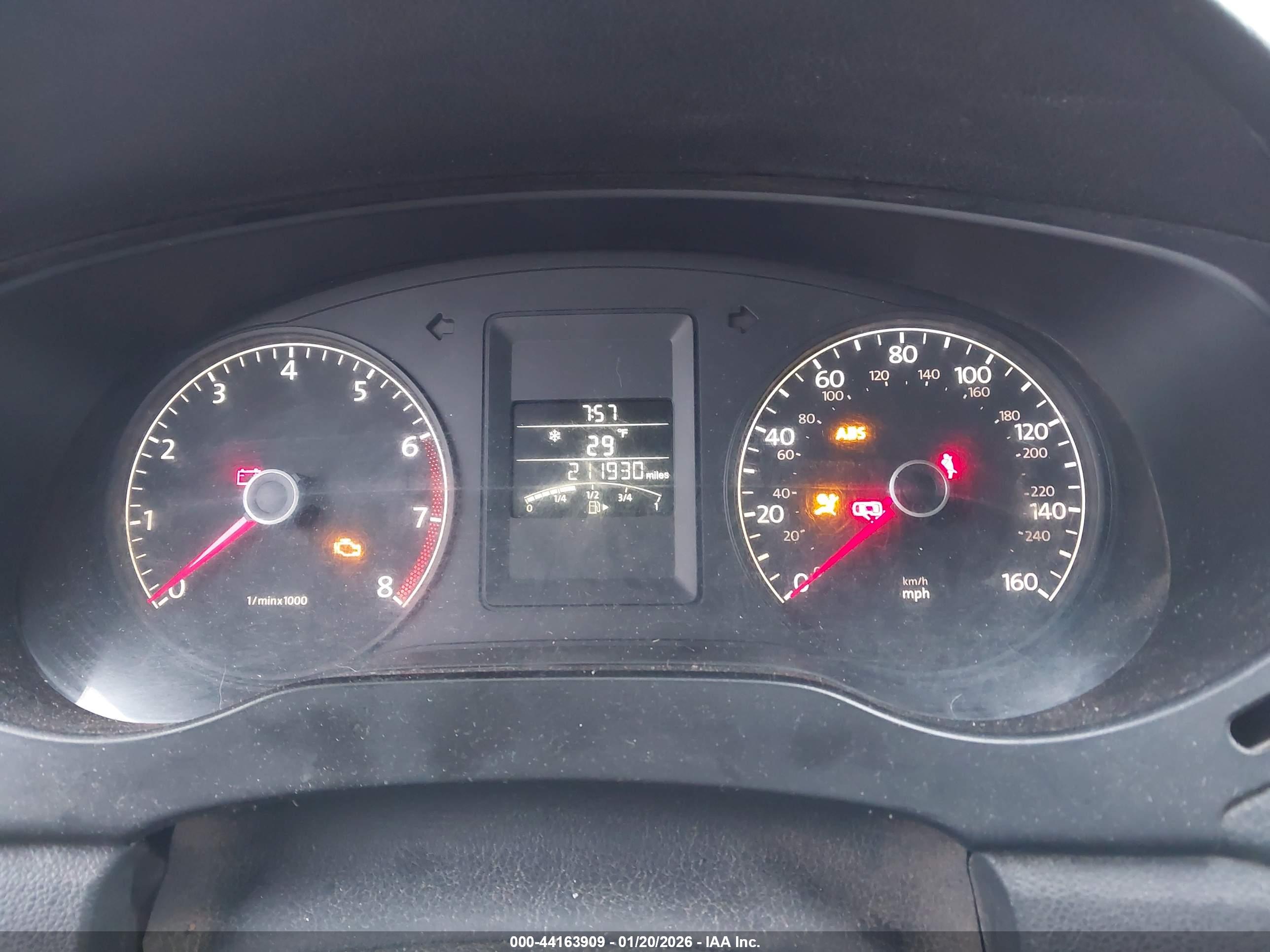 VOLKSWAGEN JETTA image 7