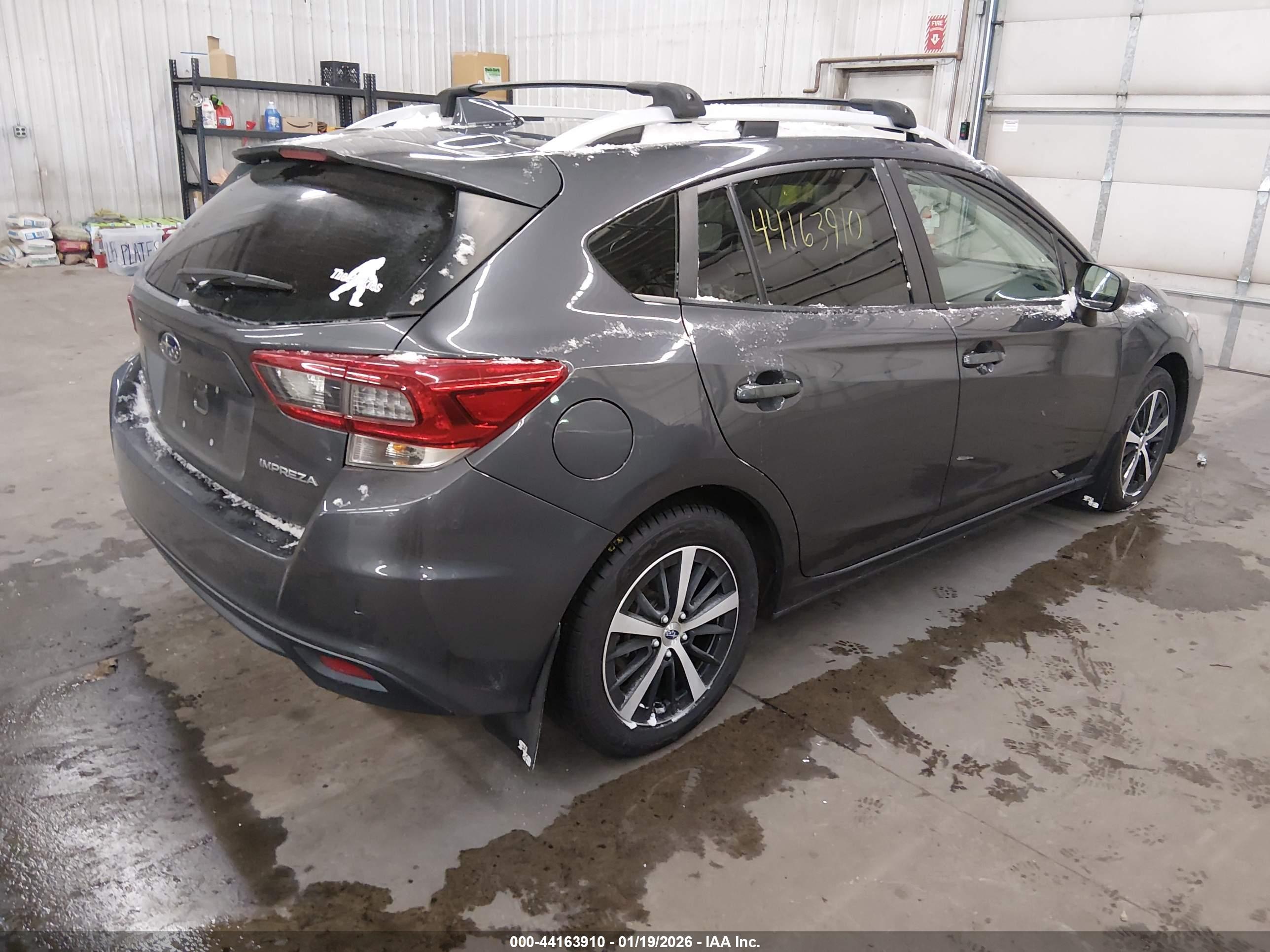 SUBARU IMPREZA image 4