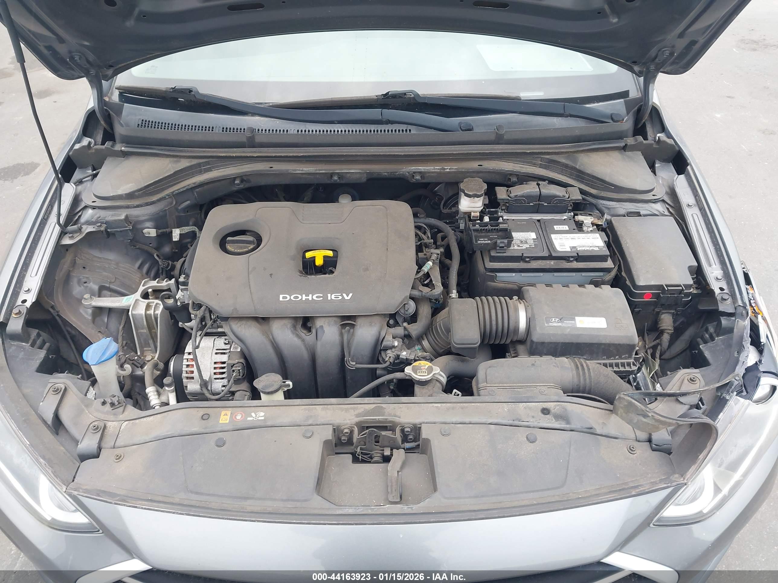 HYUNDAI ELANTRA image 10