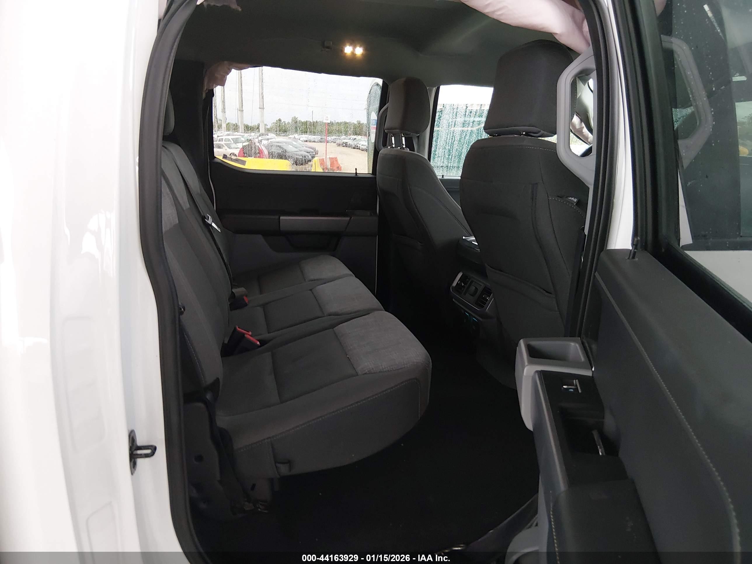 FORD F-150 image 8