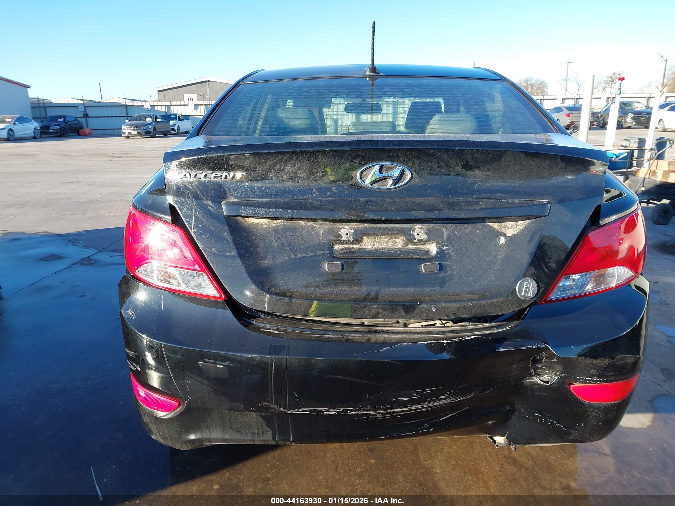 HYUNDAI ACCENT image 6