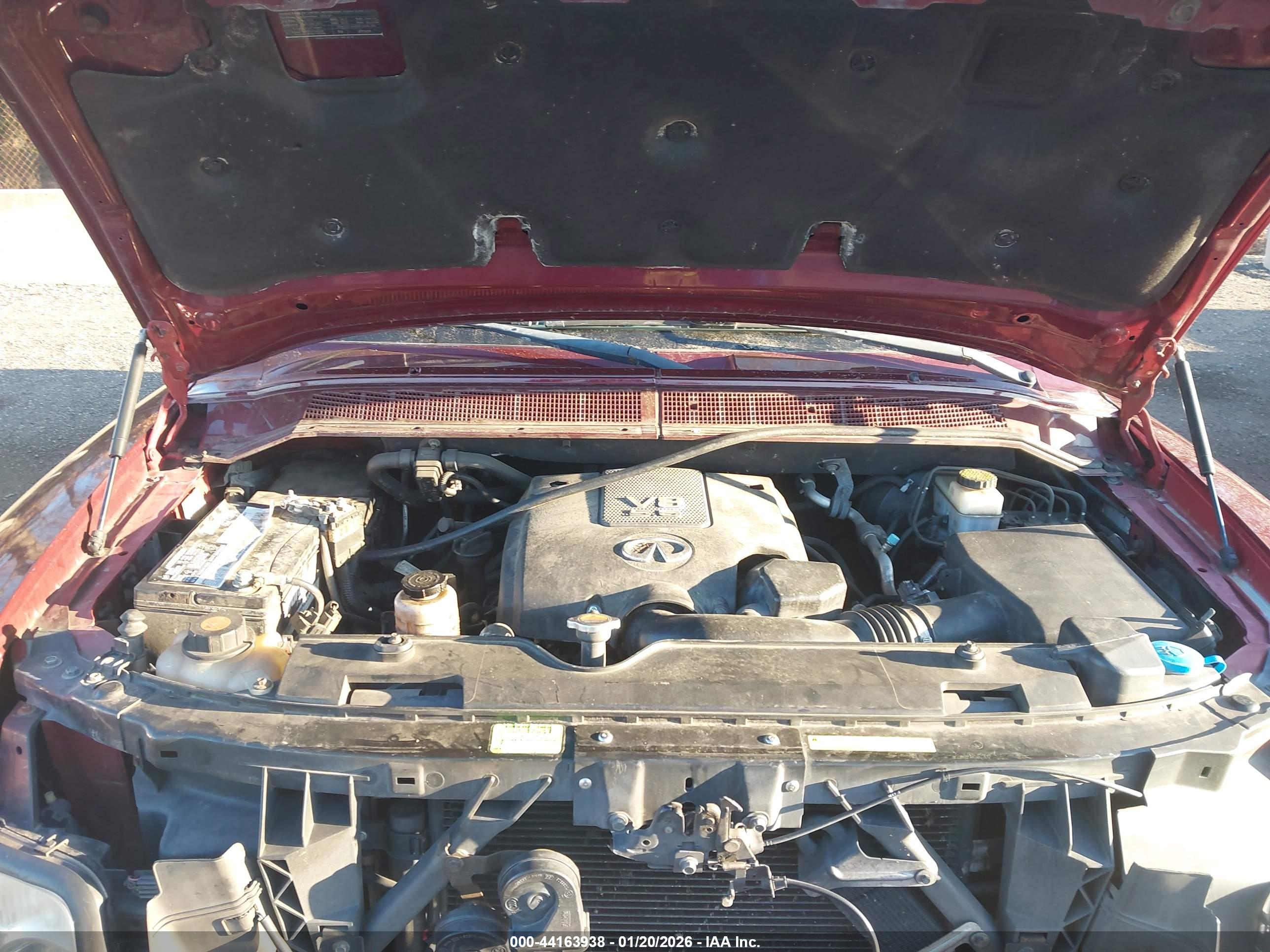 INFINITI QX56 image 10