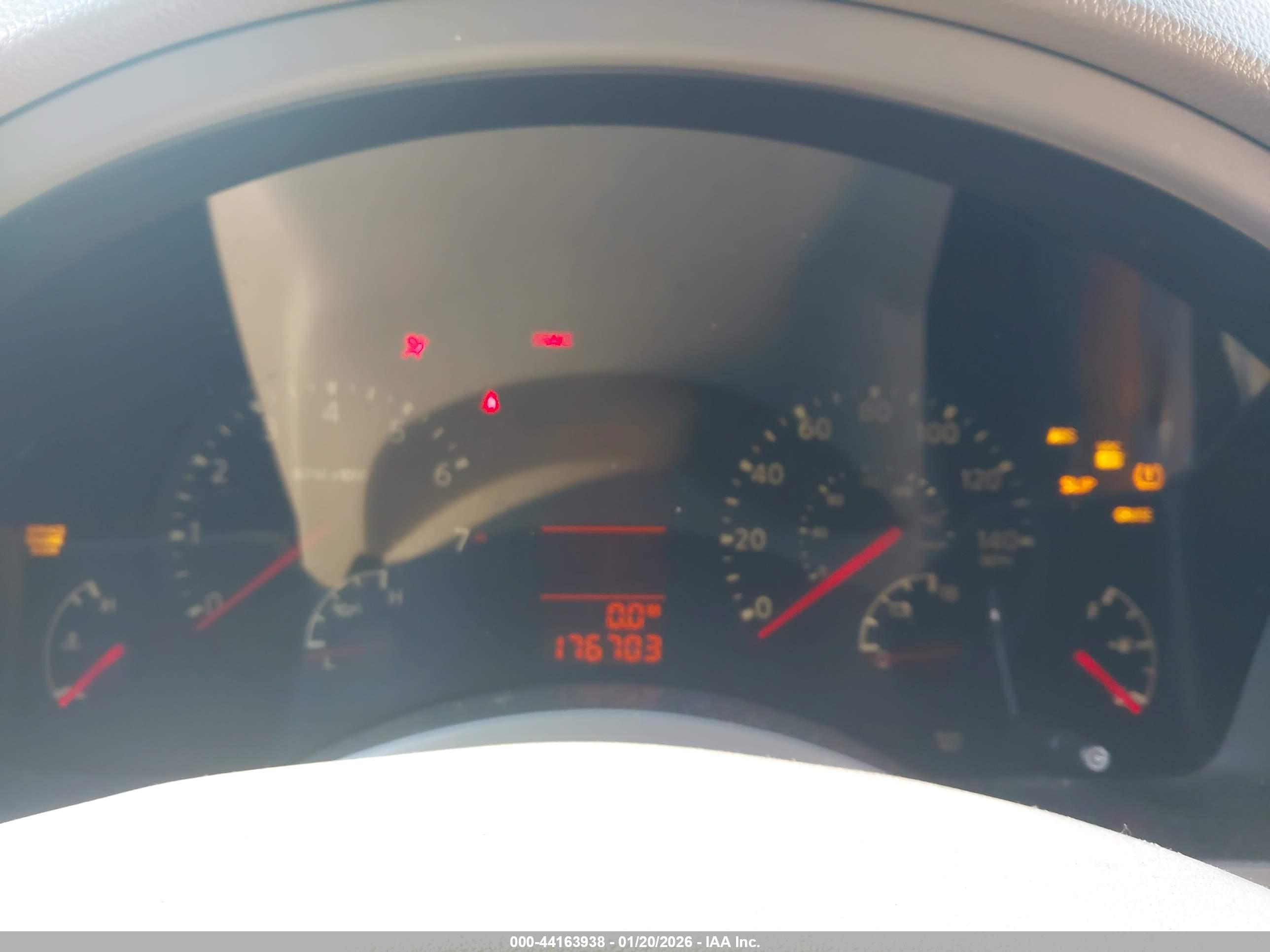 INFINITI QX56 image 7