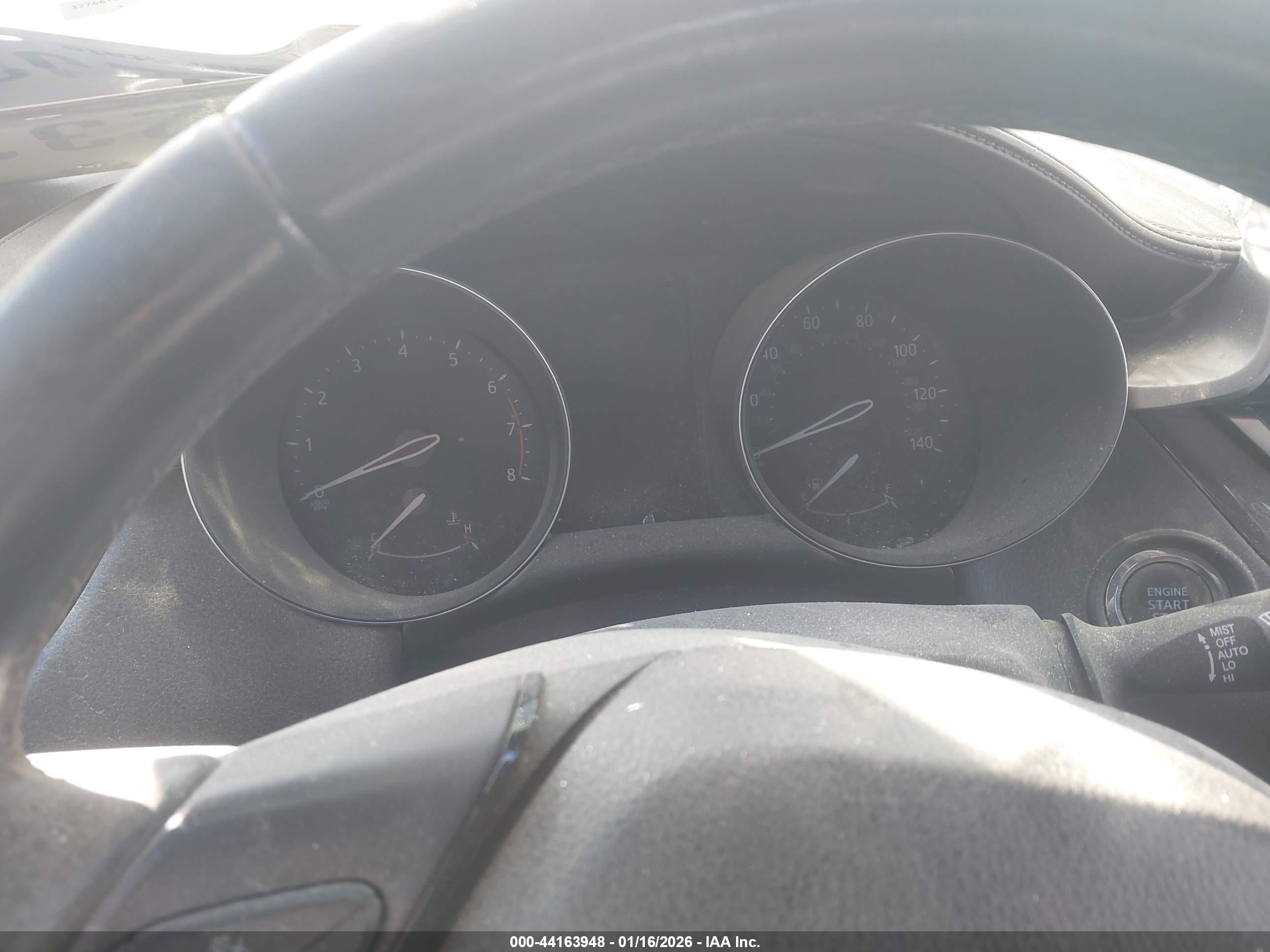 TOYOTA C-HR image 7