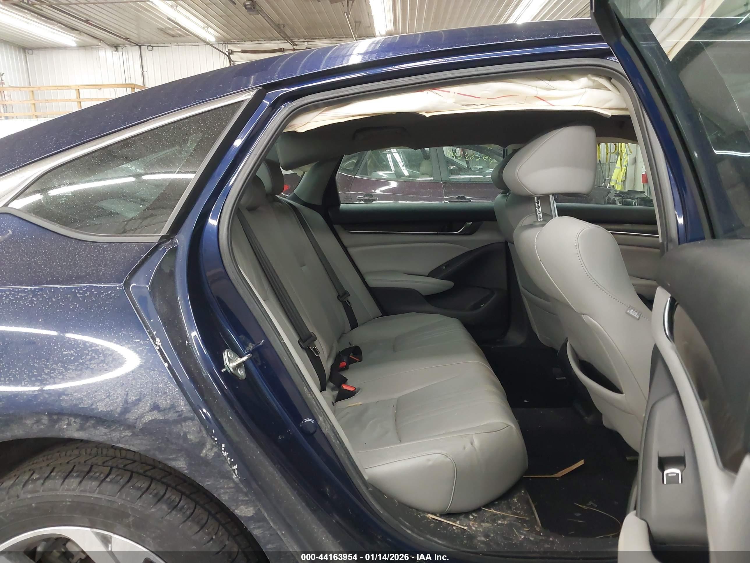 HONDA ACCORD image 8
