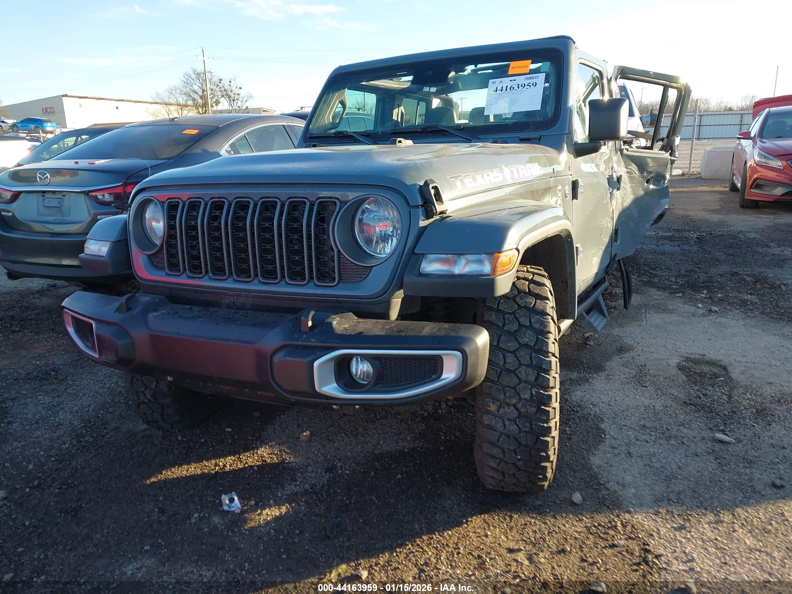 JEEP GLADIATOR image 2