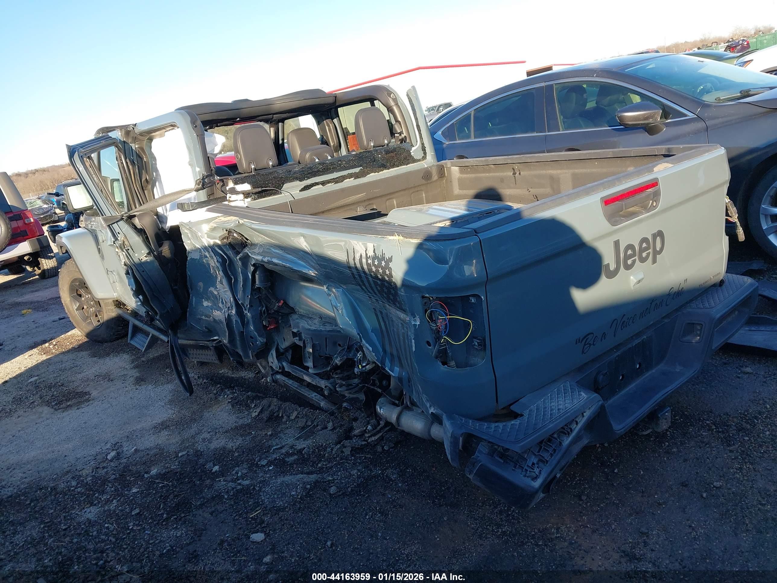 JEEP GLADIATOR image 3
