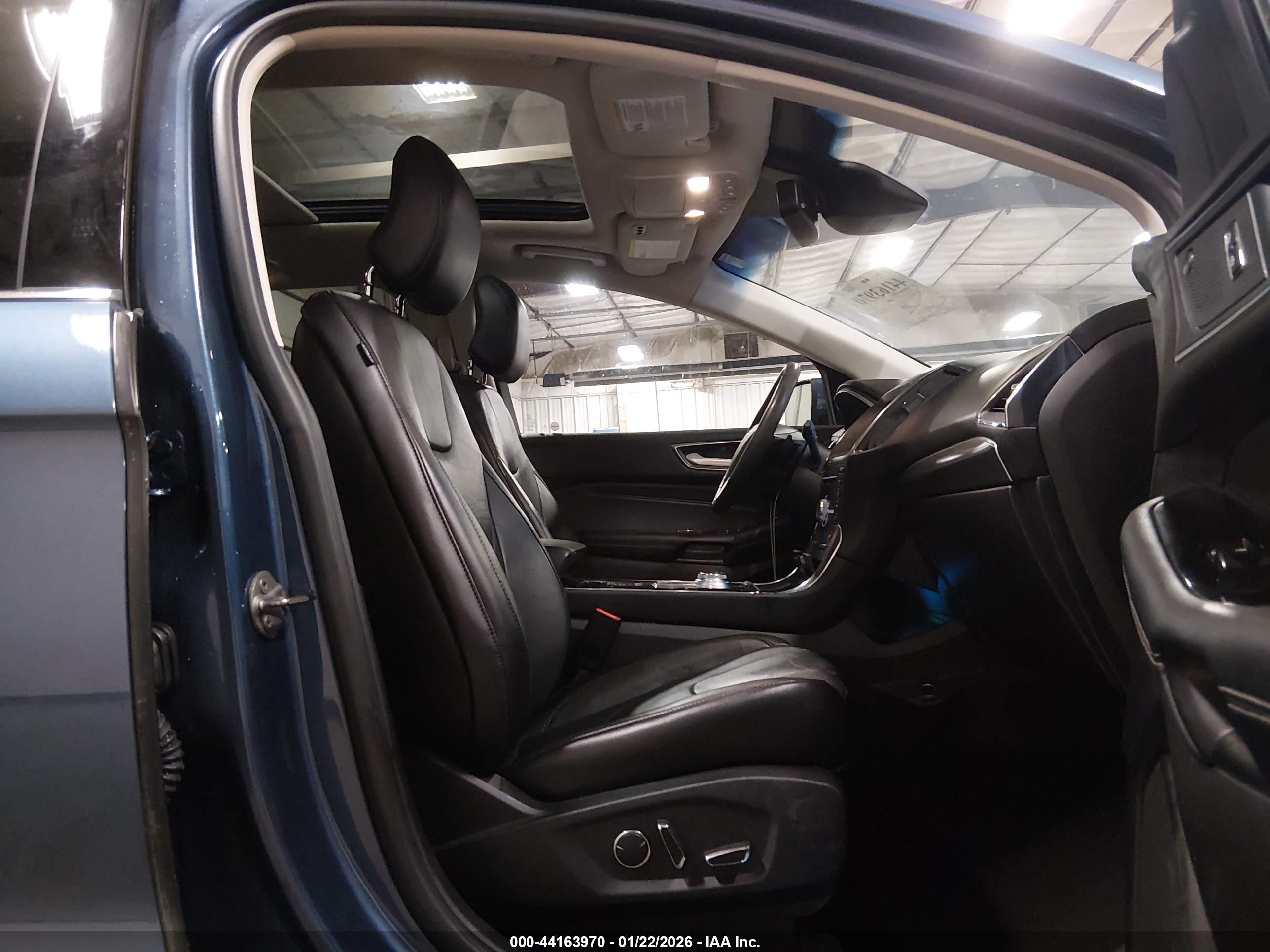 FORD EDGE image 5
