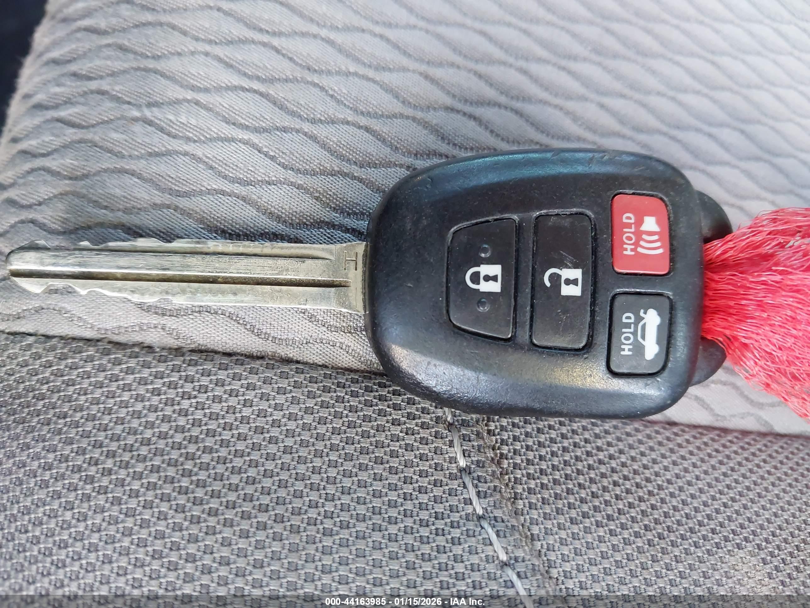 TOYOTA COROLLA image 11
