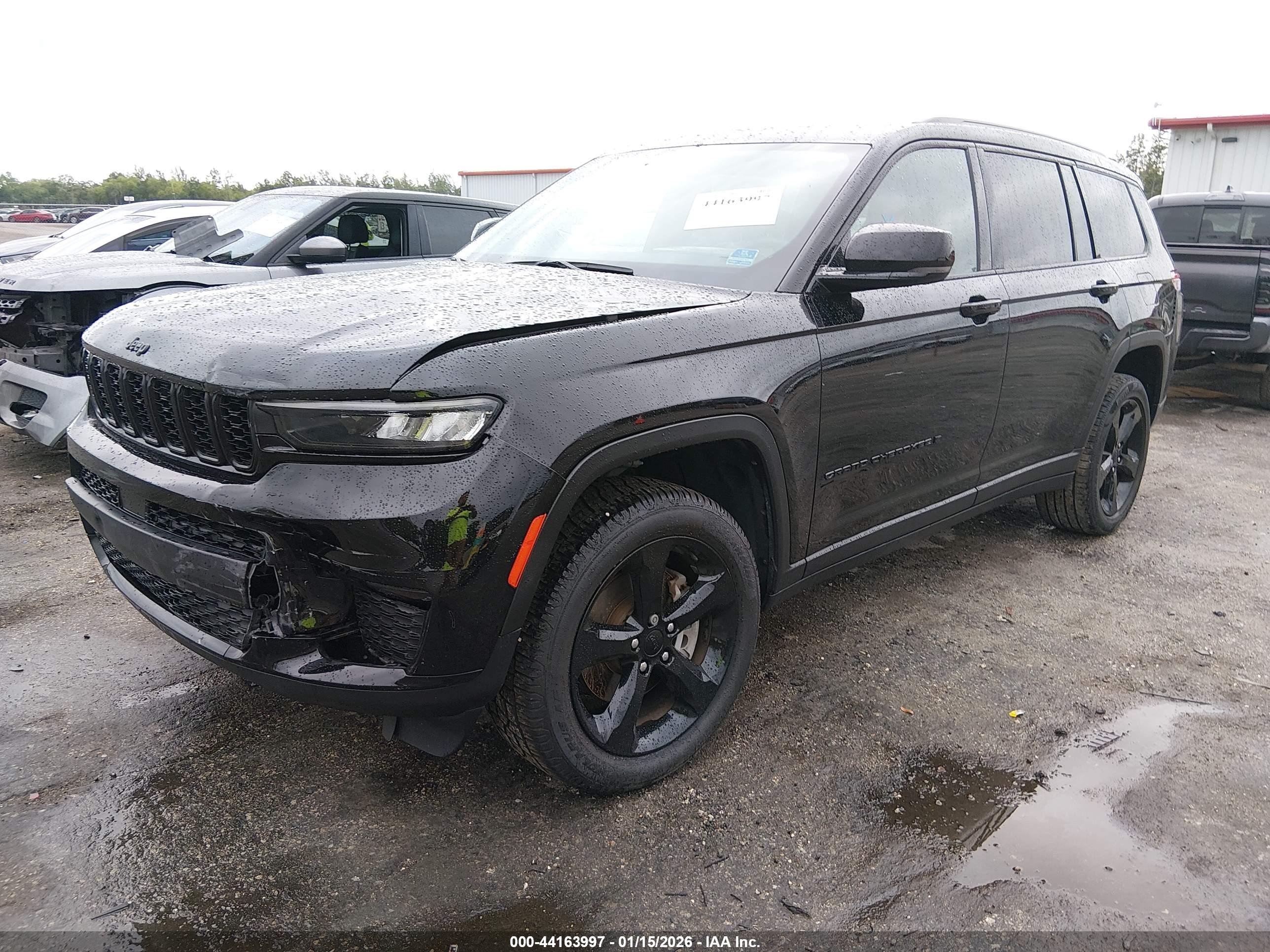 JEEP GRAND image 2