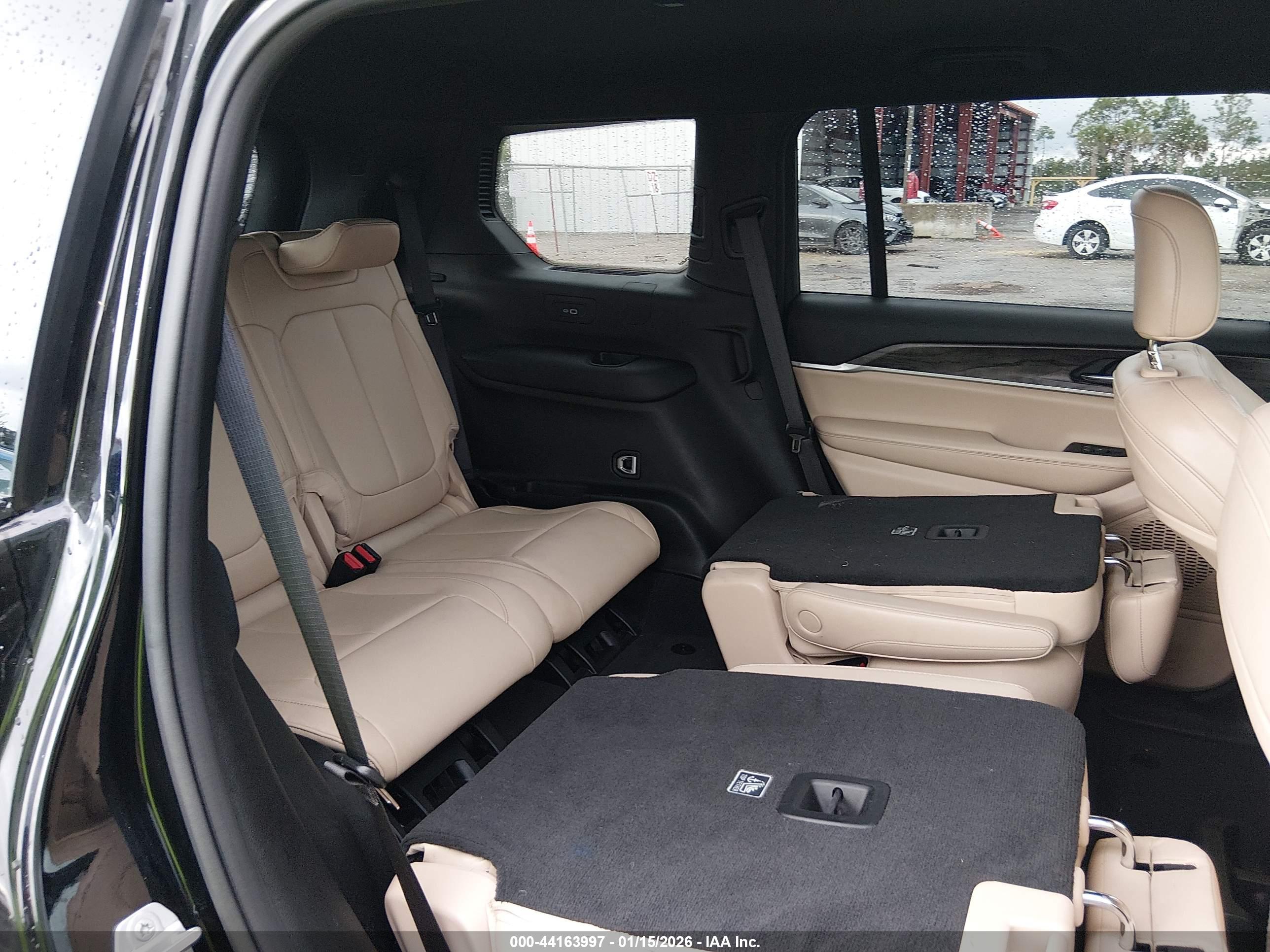 JEEP GRAND image 8