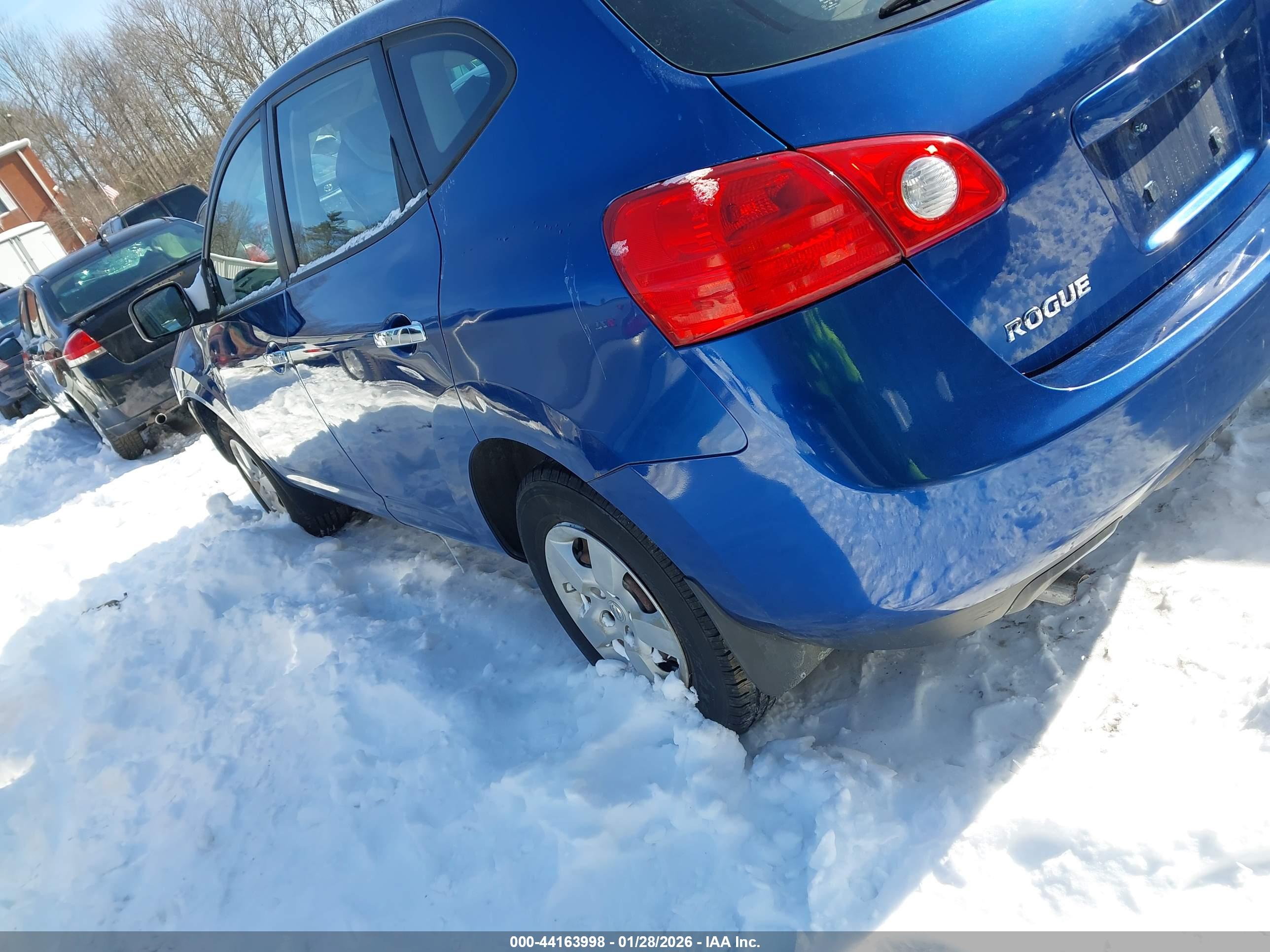 NISSAN ROGUE image 3